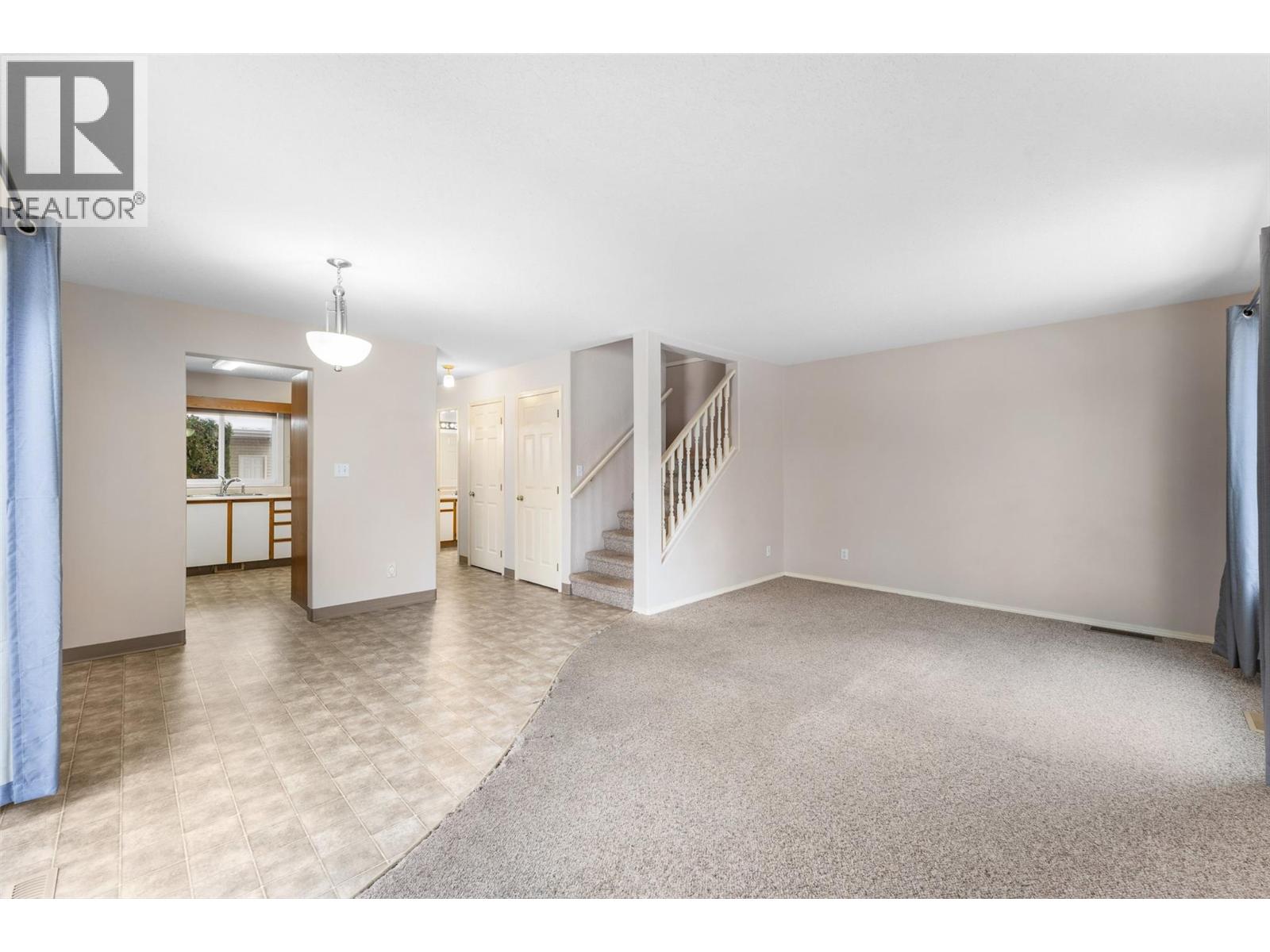 600 10 Street Sw Unit# 5, Salmon Arm, British Columbia  V1E 1J7 - Photo 8 - 10378020