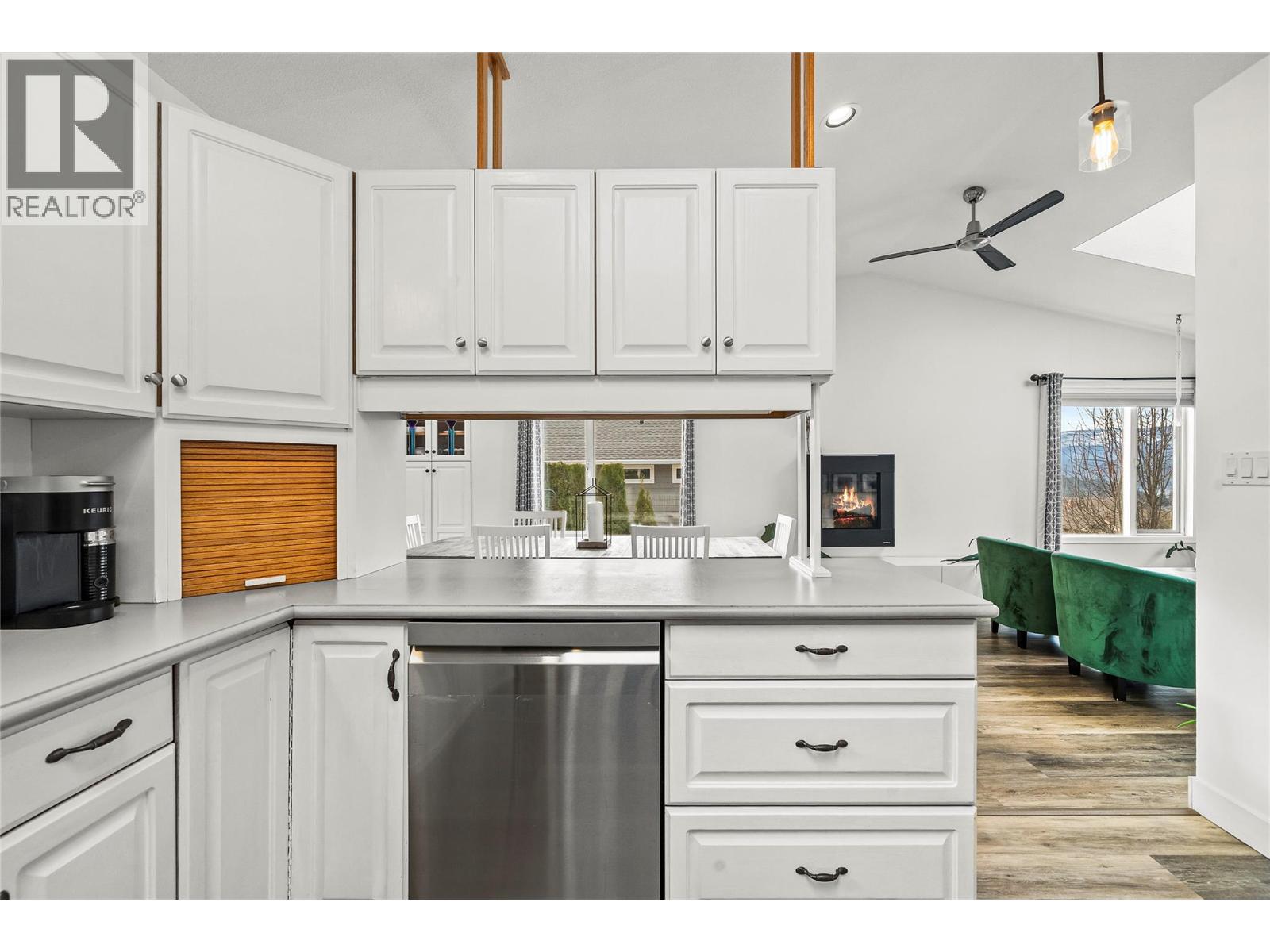 2620 Grand View Place, Blind Bay, British Columbia  V0E 1H2 - Photo 15 - 10378015