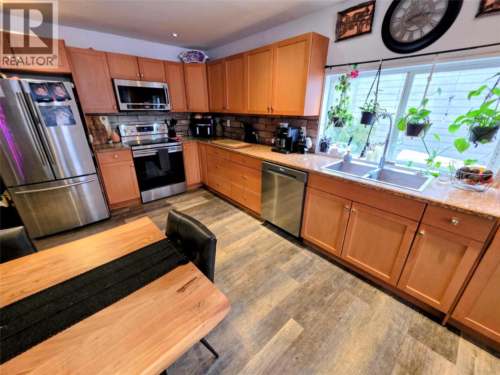 101 Pine Avenue, Fruitvale, British Columbia  V0G 1L0 - Photo 7 - 10378133