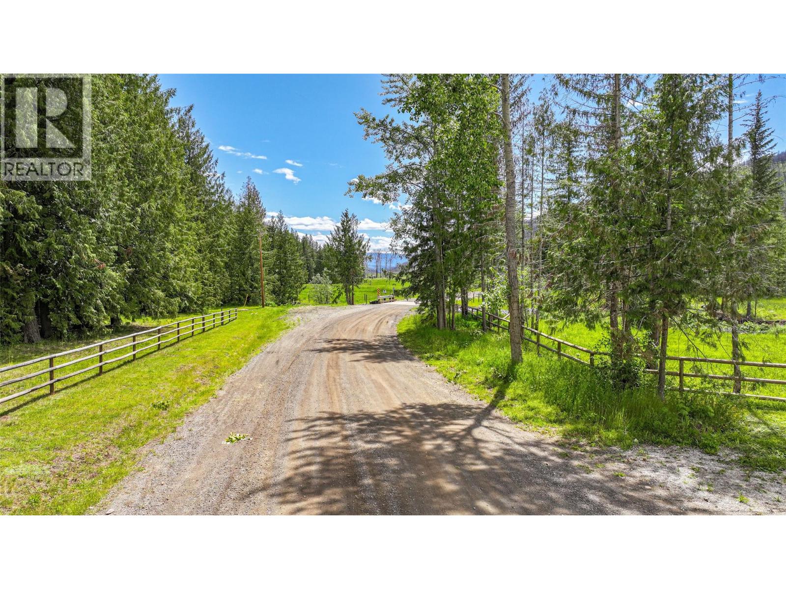 1075 Six Mile Creek Road, Vernon, British Columbia  V1H 2H1 - Photo 15 - 10378105