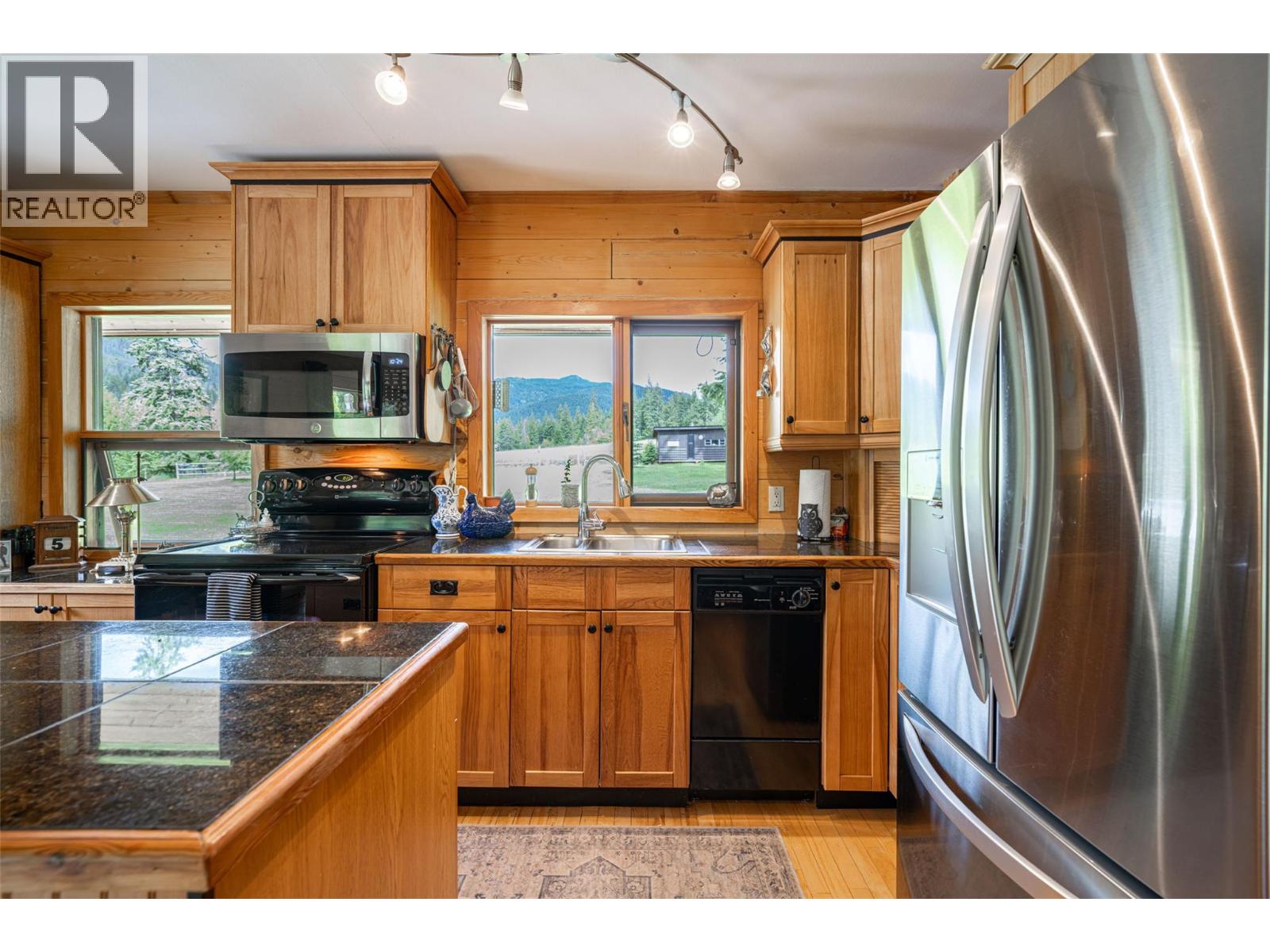 1075 Six Mile Creek Road, Vernon, British Columbia  V1H 2H1 - Photo 20 - 10378105