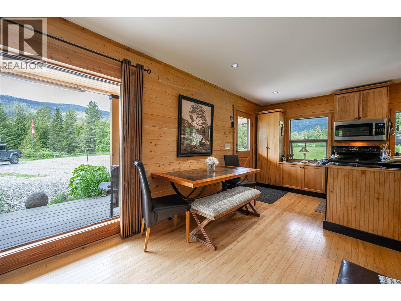 1075 Six Mile Creek Road, Vernon, British Columbia  V1H 2H1 - Photo 22 - 10378105