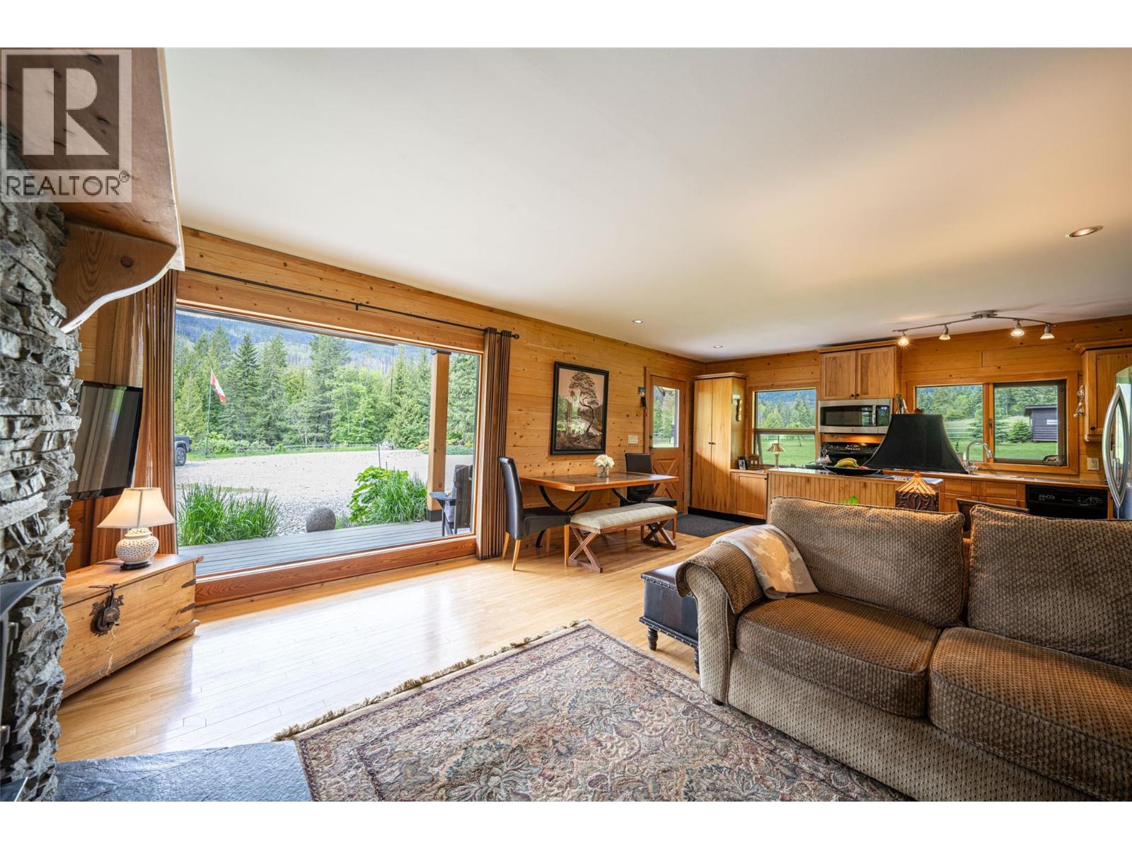 1075 Six Mile Creek Road, Vernon, British Columbia  V1H 2H1 - Photo 26 - 10378105