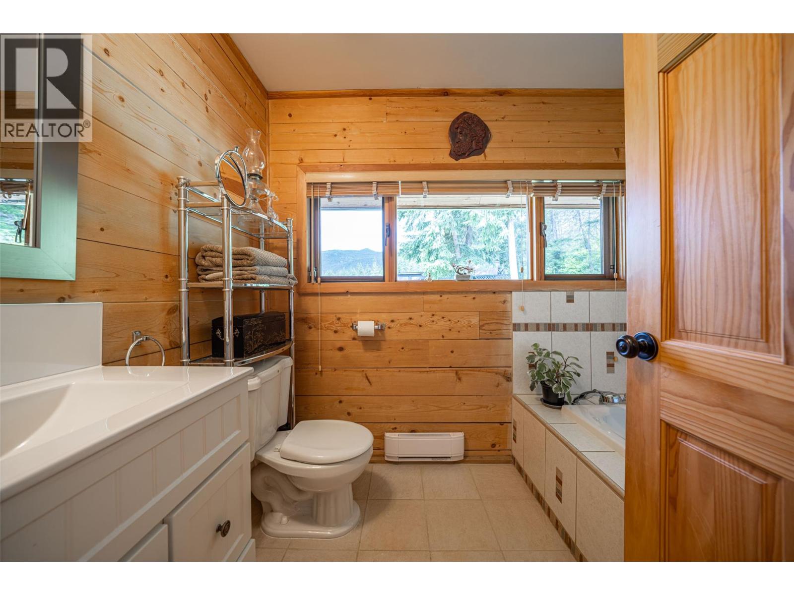 1075 Six Mile Creek Road, Vernon, British Columbia  V1H 2H1 - Photo 29 - 10378105