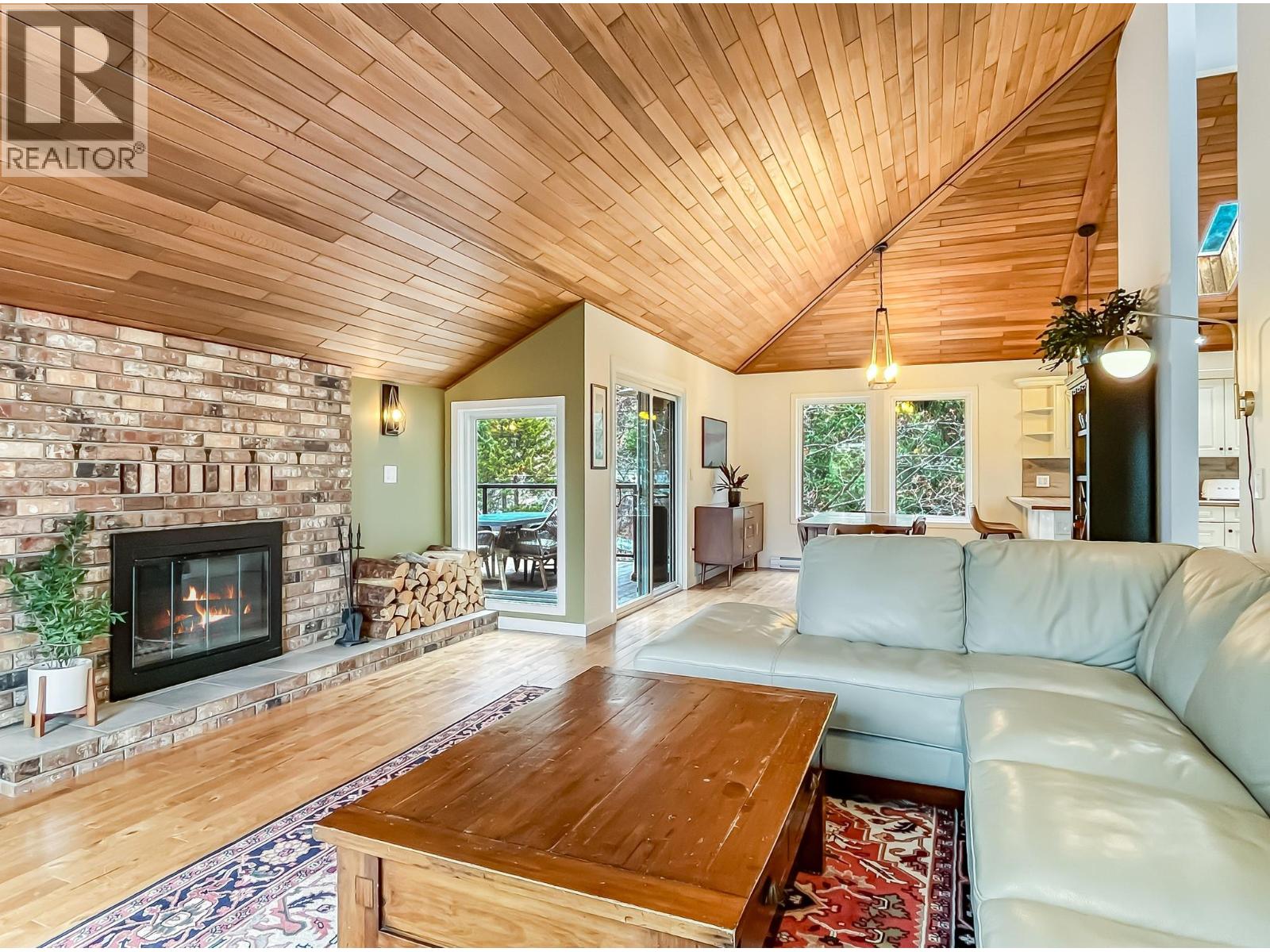 442 Clifton Road N, Kelowna, British Columbia  V1V 1H1 - Photo 8 - 10374729