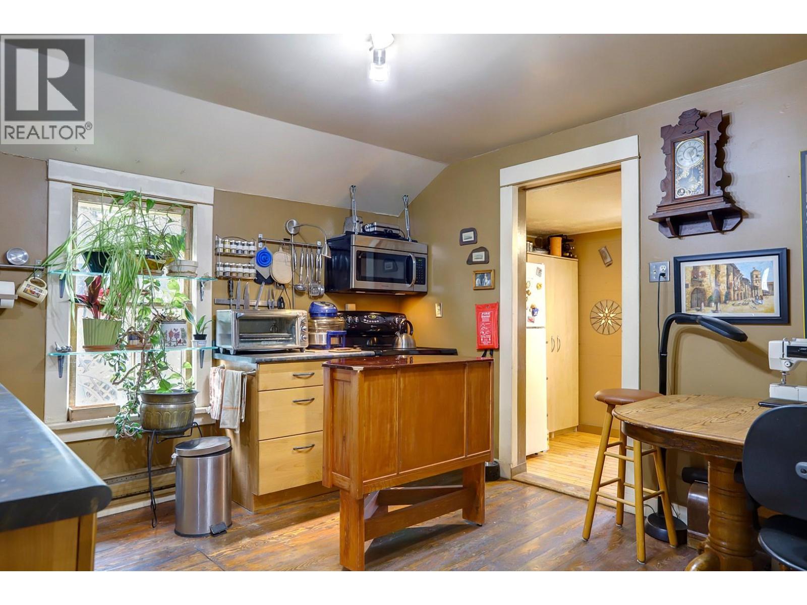 4204 34 Street, Vernon, British Columbia  V1T 5Y4 - Photo 10 - 10377973