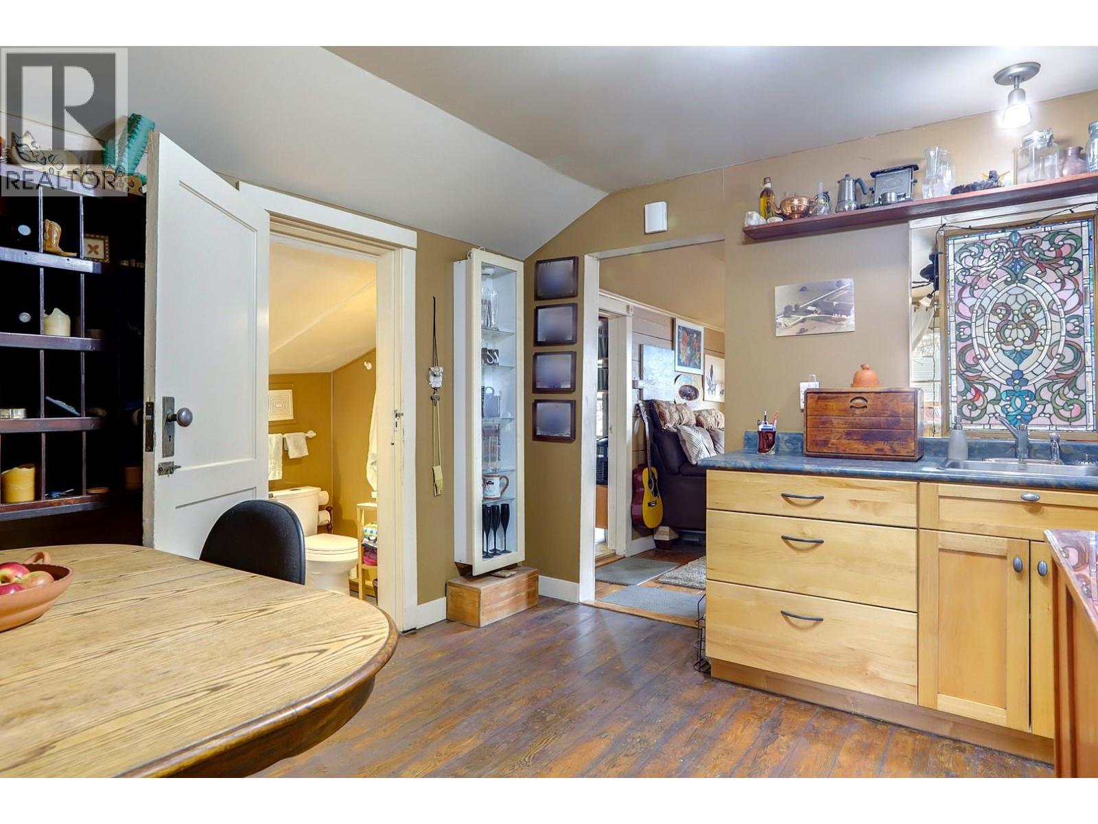 4204 34 Street, Vernon, British Columbia  V1T 5Y4 - Photo 12 - 10377973