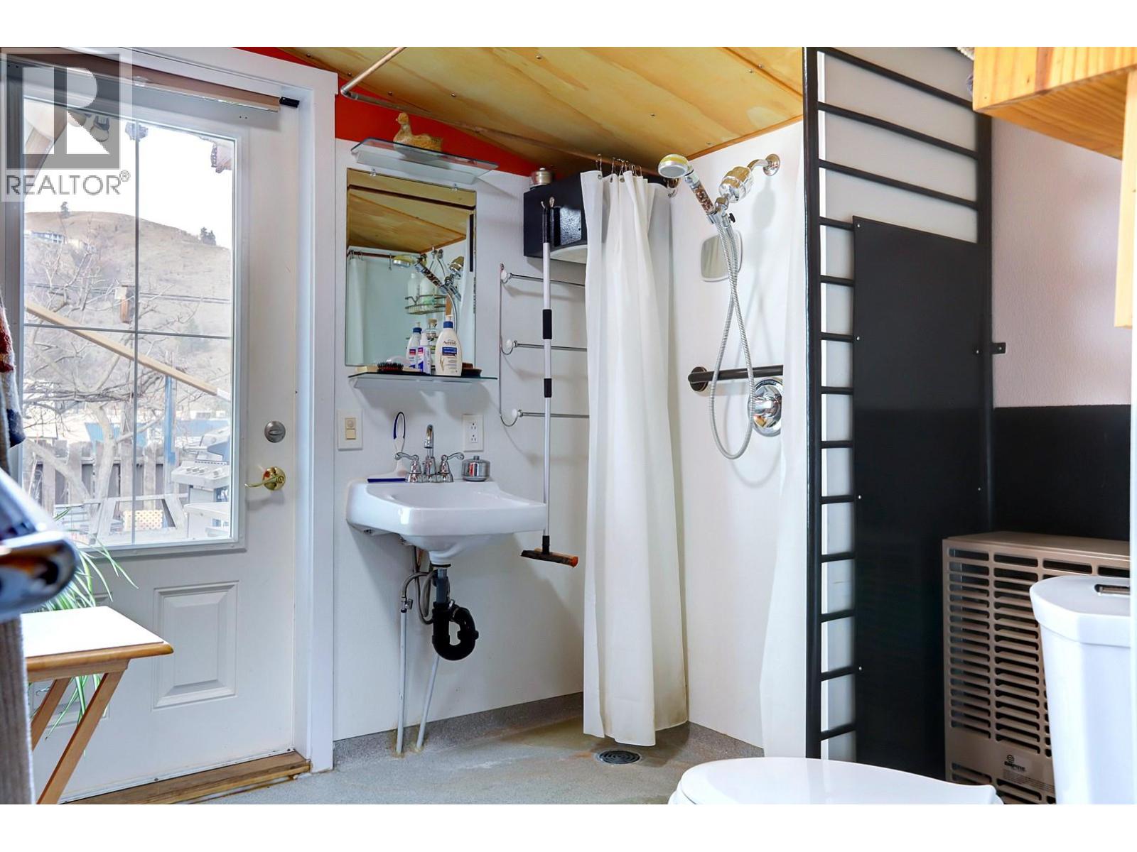 4204 34 Street, Vernon, British Columbia  V1T 5Y4 - Photo 26 - 10377973