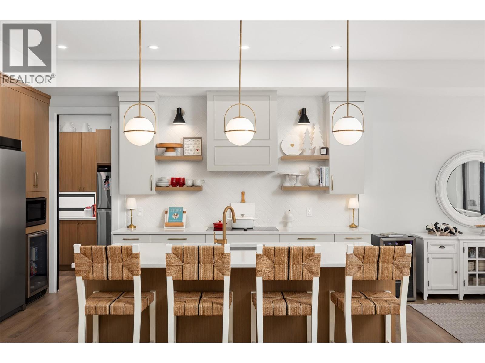 415 Hawk Hill Drive, Kelowna, British Columbia  V1W 0B1 - Photo 11 - 10377129