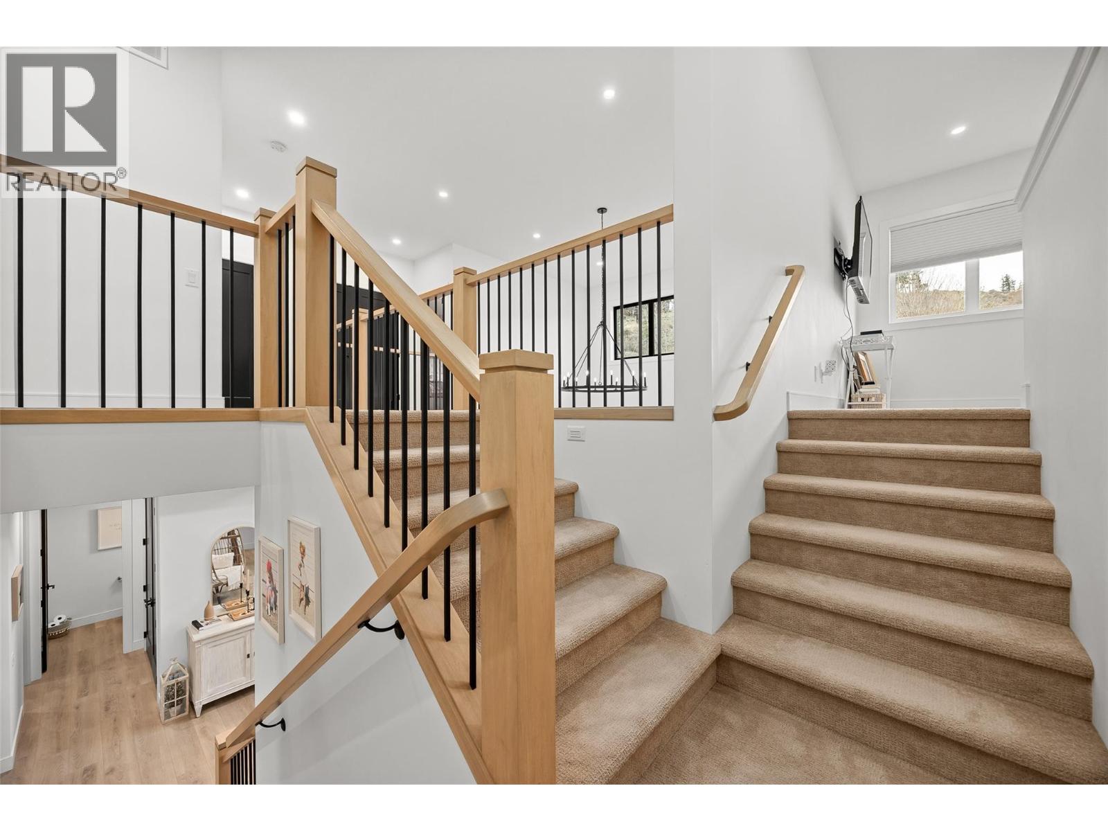 415 Hawk Hill Drive, Kelowna, British Columbia  V1W 0B1 - Photo 28 - 10377129