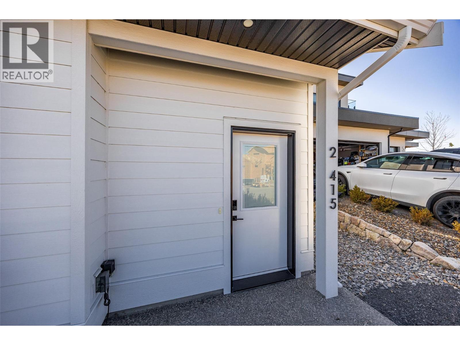 415 Hawk Hill Drive, Kelowna, British Columbia  V1W 0B1 - Photo 43 - 10377129