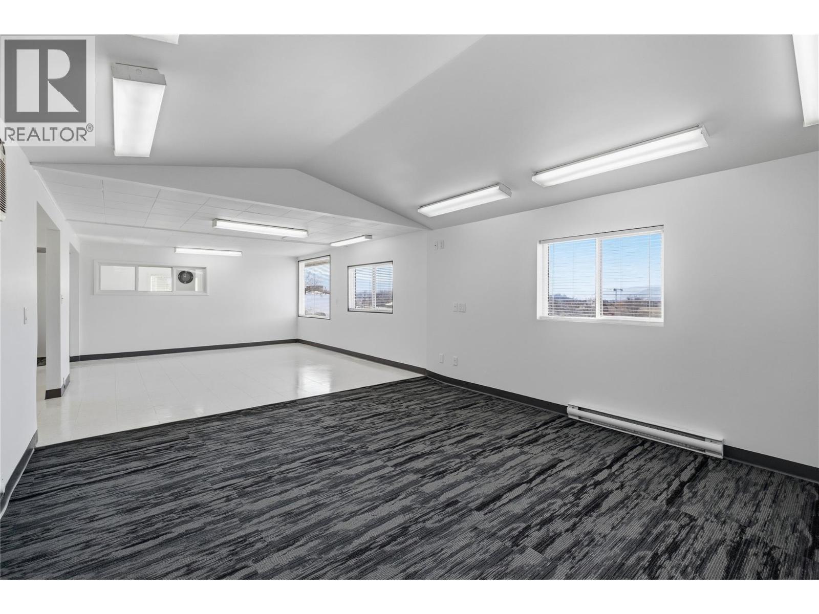 215 Froelich Road, Kelowna, British Columbia  V1X 3M6 - Photo 11 - 10378140