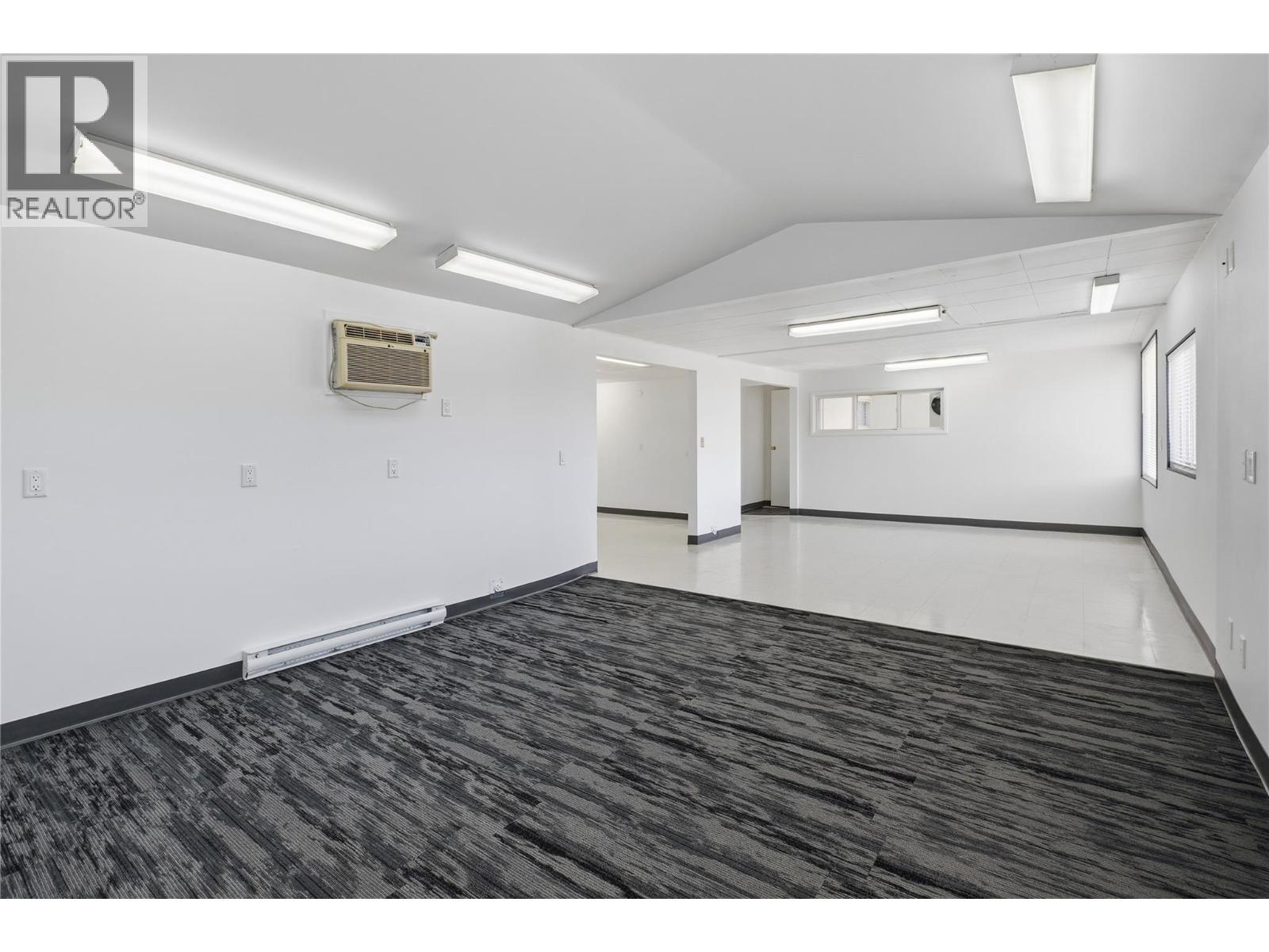 215 Froelich Road, Kelowna, British Columbia  V1X 3M6 - Photo 12 - 10378140