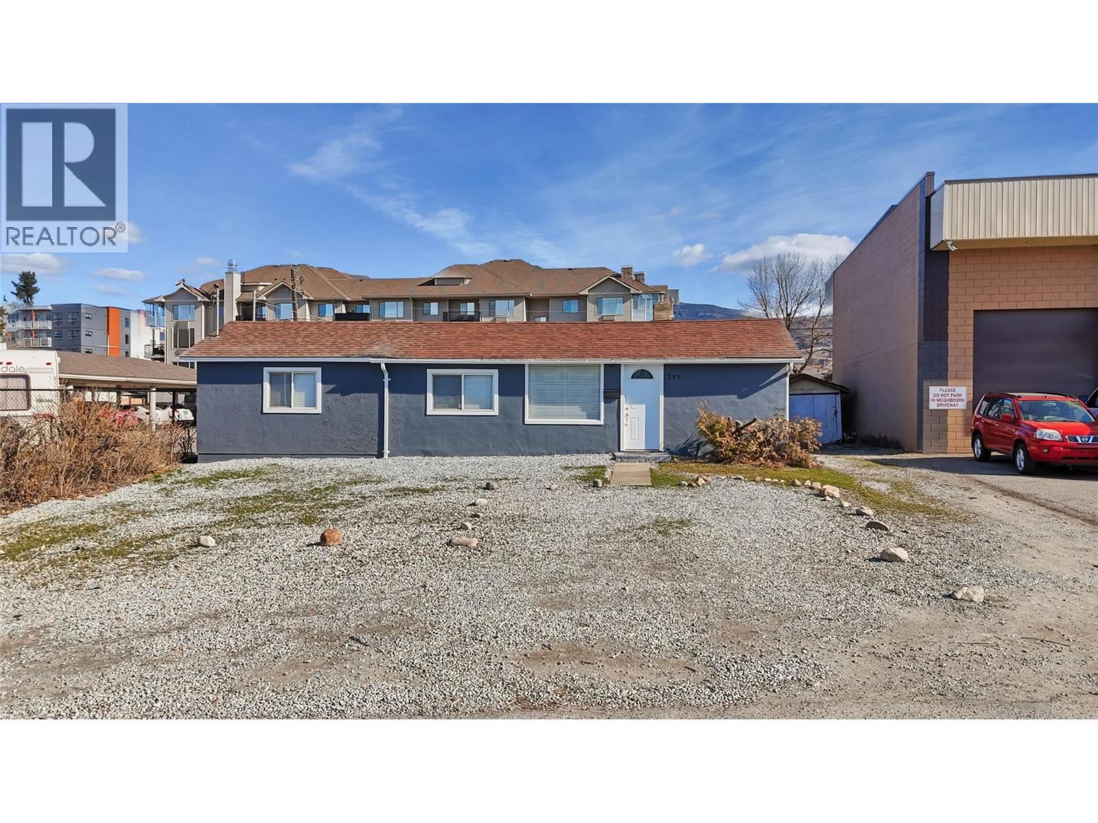 215 Froelich Road, Kelowna, British Columbia  V1X 3M6 - Photo 2 - 10378140
