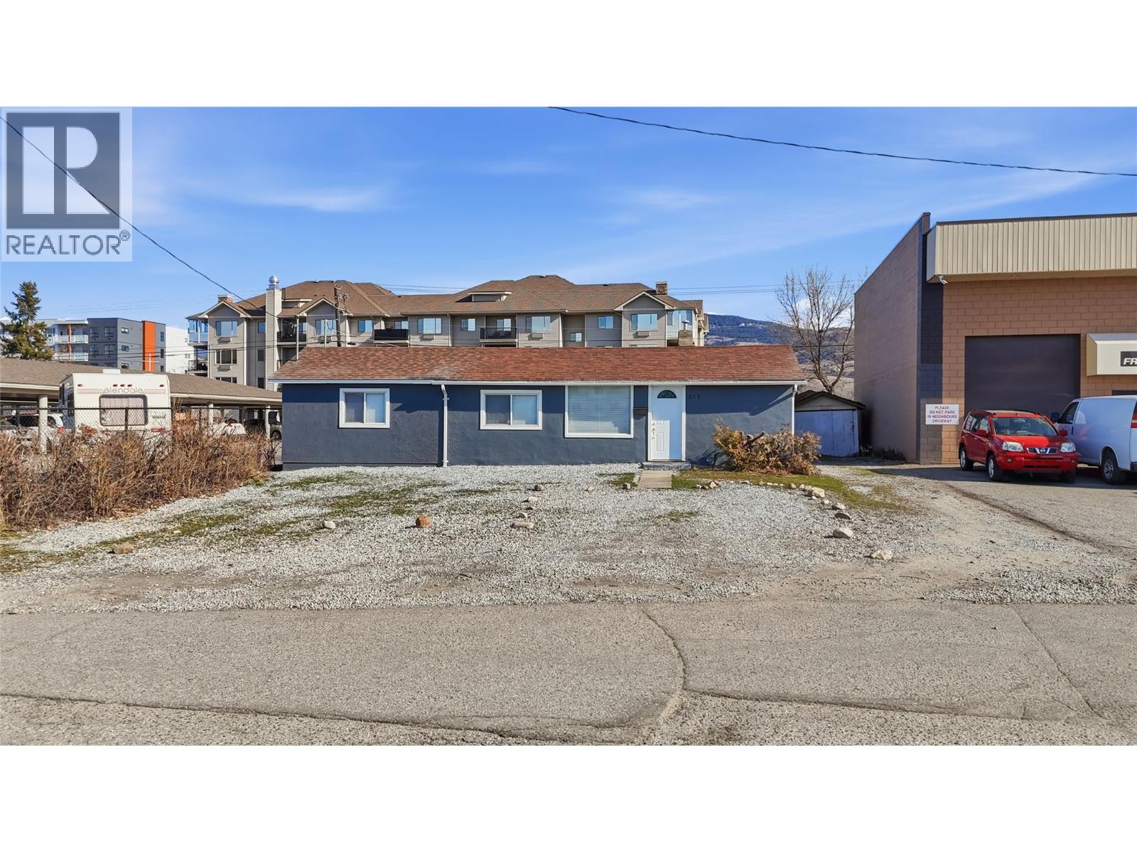 215 Froelich Road, Kelowna, British Columbia  V1X 3M6 - Photo 3 - 10378140