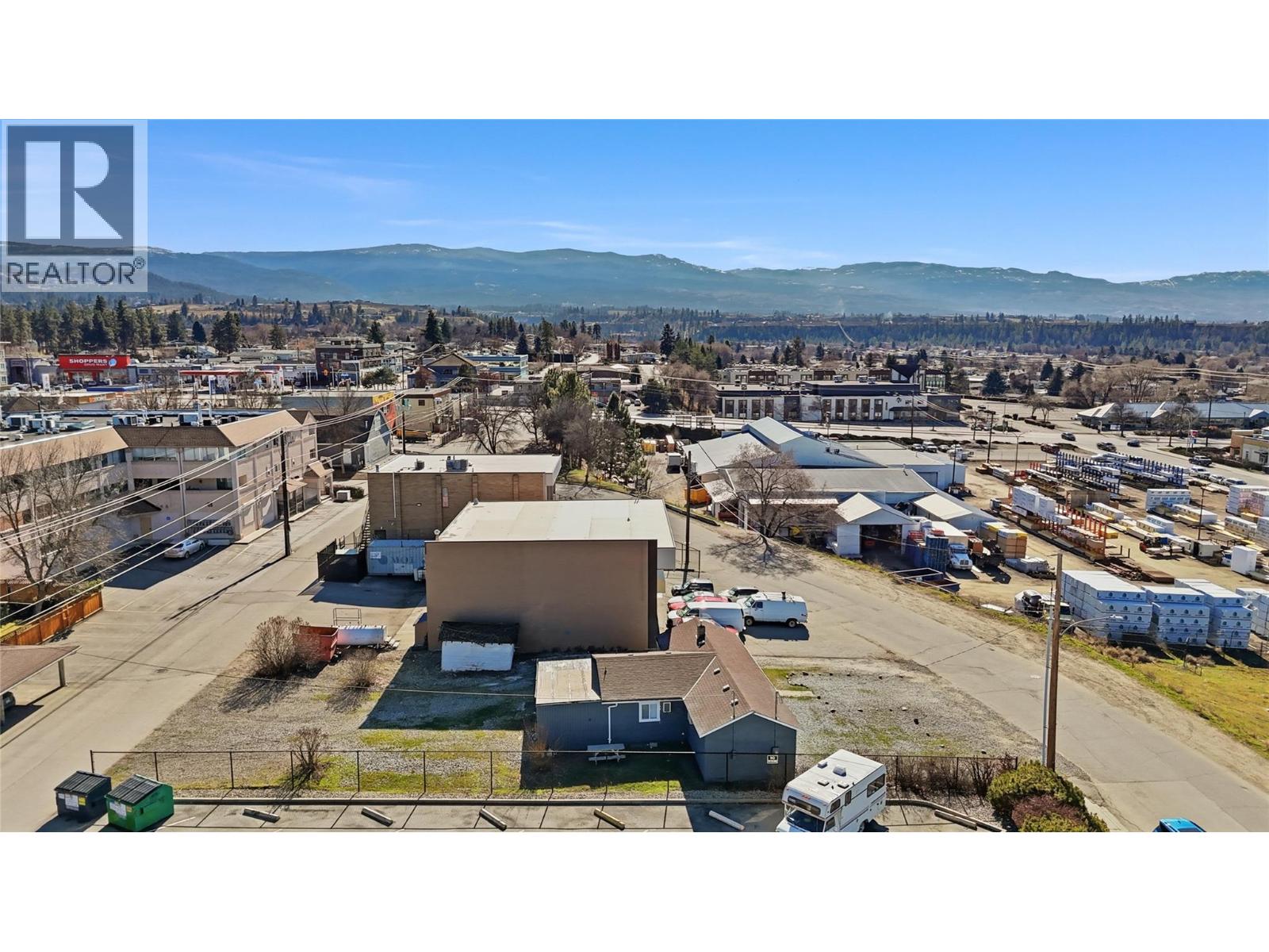 215 Froelich Road, Kelowna, British Columbia  V1X 3M6 - Photo 5 - 10378140