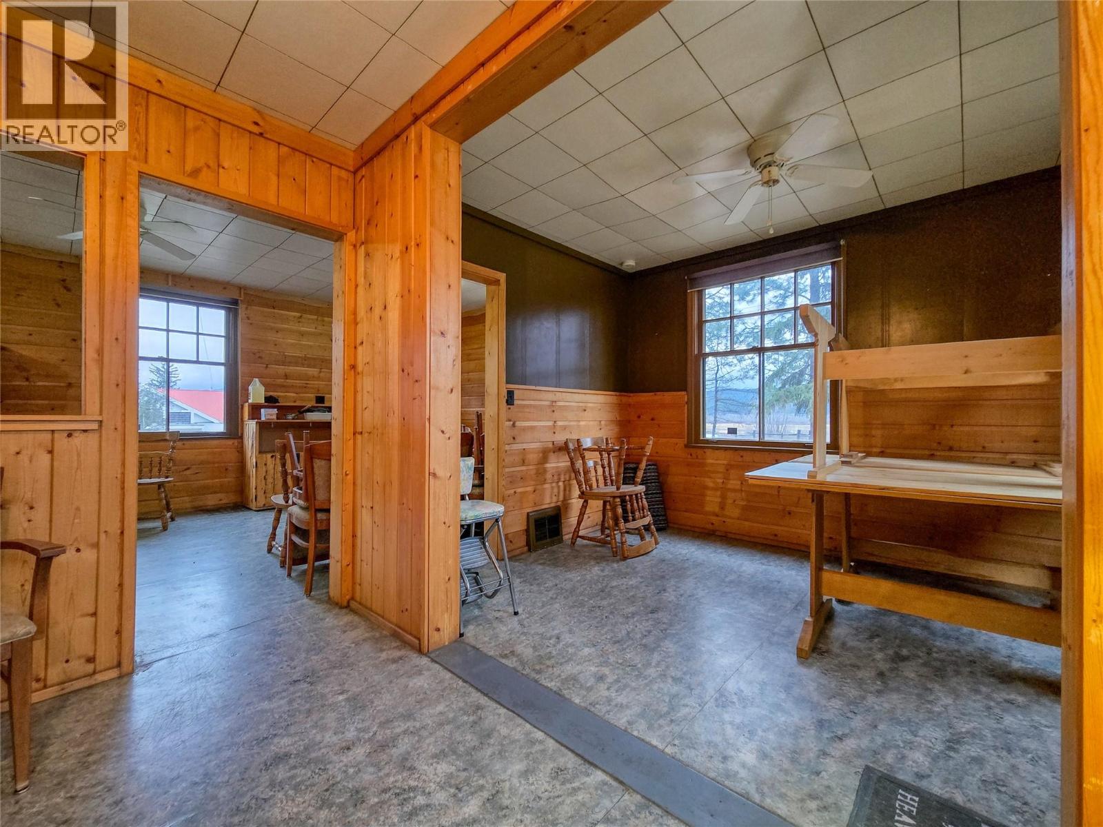 970 95 Highway, Spillimacheen, British Columbia  V0A 1P0 - Photo 16 - 10377892