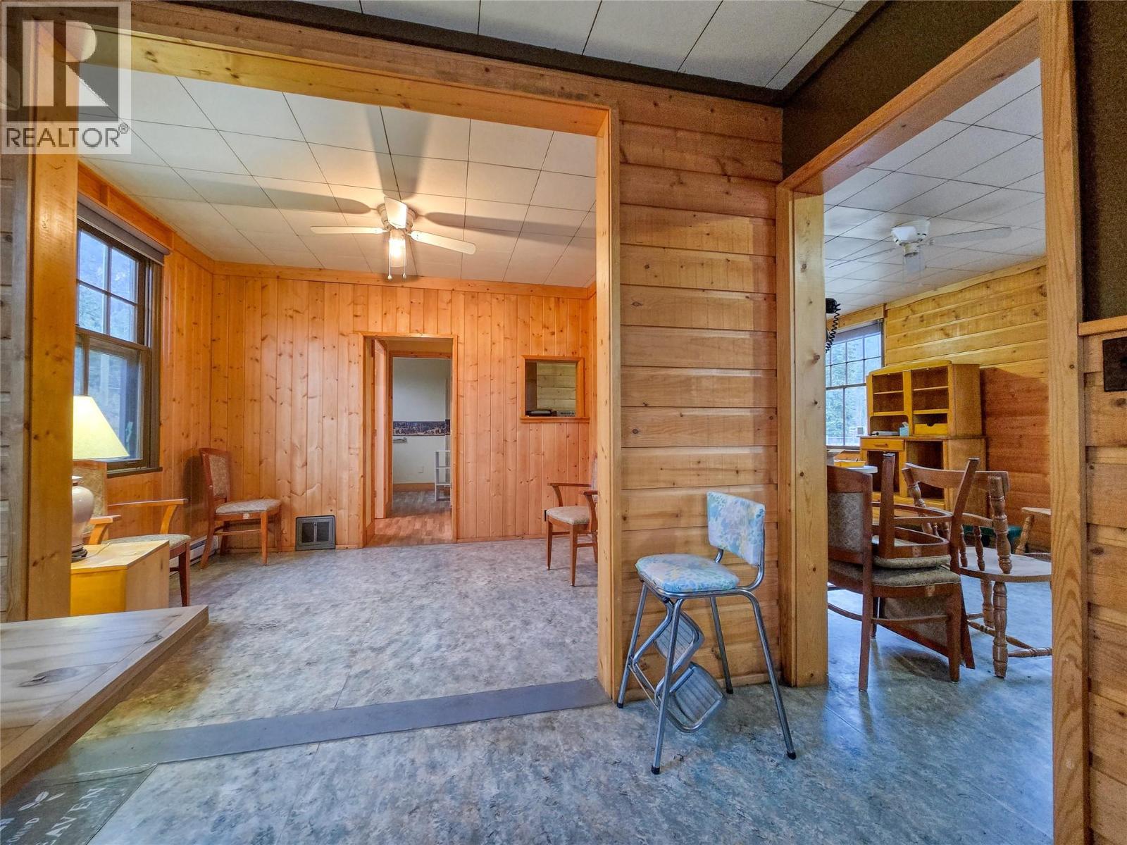 970 95 Highway, Spillimacheen, British Columbia  V0A 1P0 - Photo 18 - 10377892