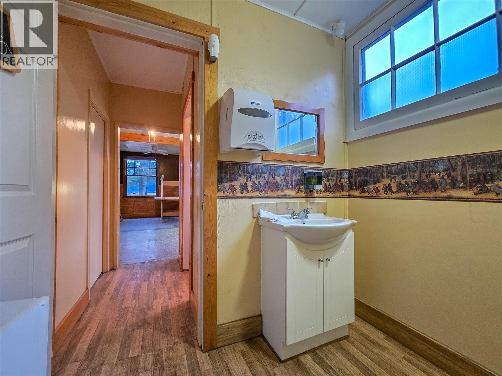 970 95 Highway, Spillimacheen, British Columbia  V0A 1P0 - Photo 21 - 10377892