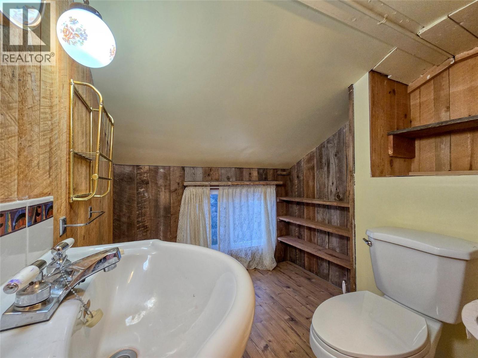 970 95 Highway, Spillimacheen, British Columbia  V0A 1P0 - Photo 26 - 10377892