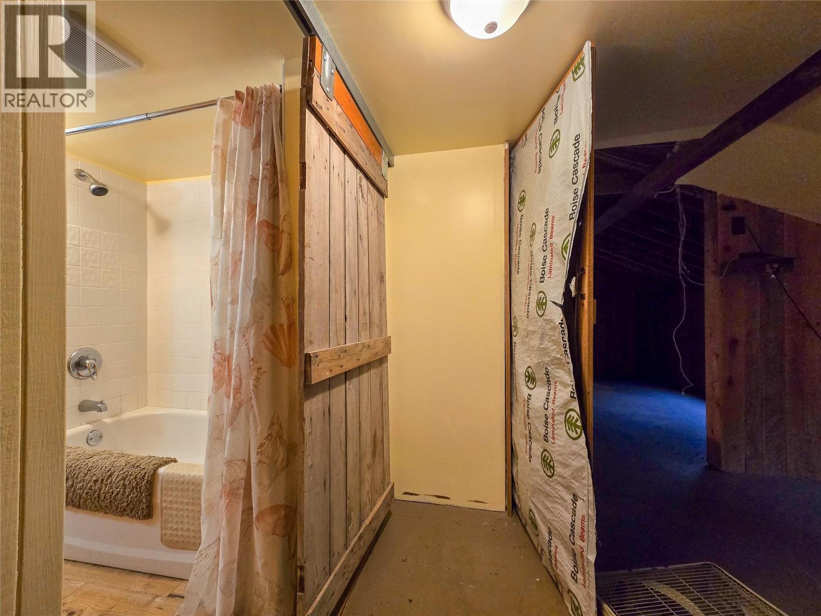 970 95 Highway, Spillimacheen, British Columbia  V0A 1P0 - Photo 28 - 10377892