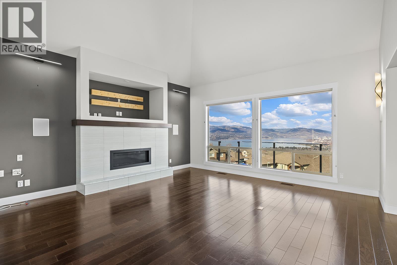 772 Kuipers Crescent, Kelowna, British Columbia  V1W 5C9 - Photo 3 - 10377975