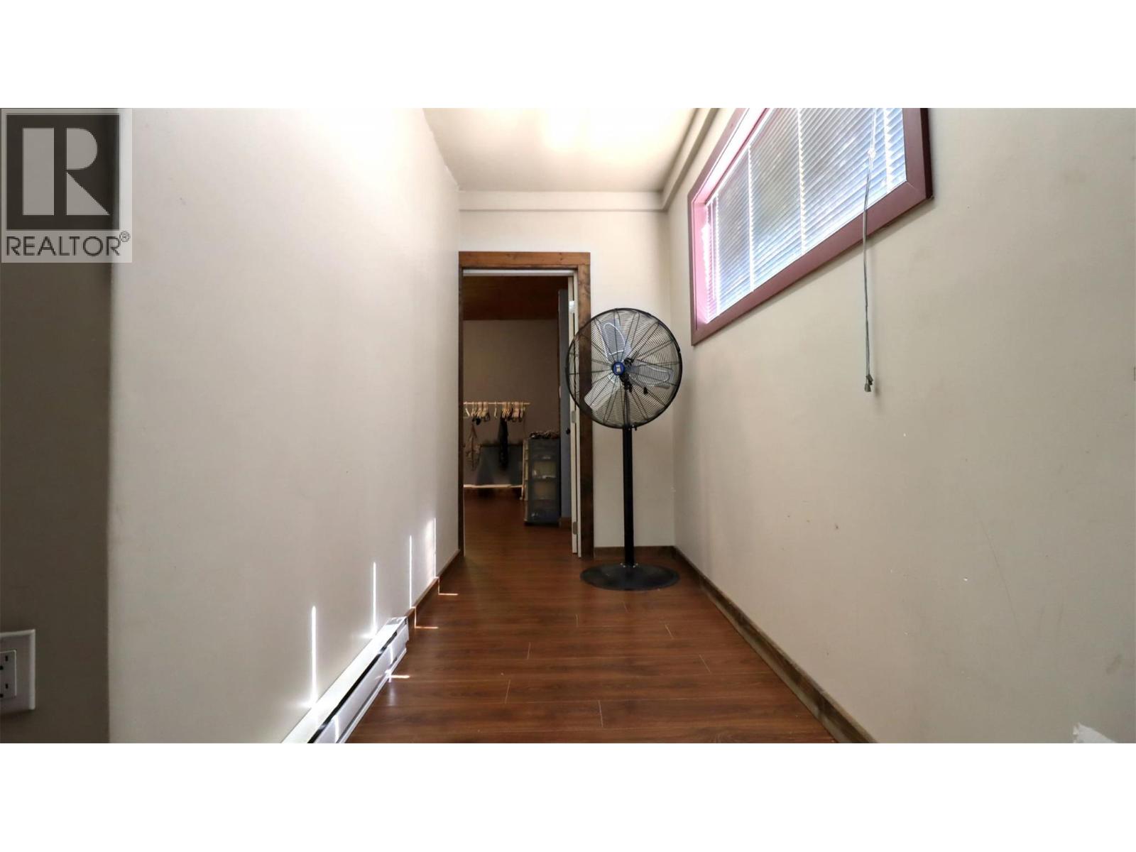 5795 Squilax-Anglemont Road, Celista, British Columbia  V0E 1M6 - Photo 22 - 10378164