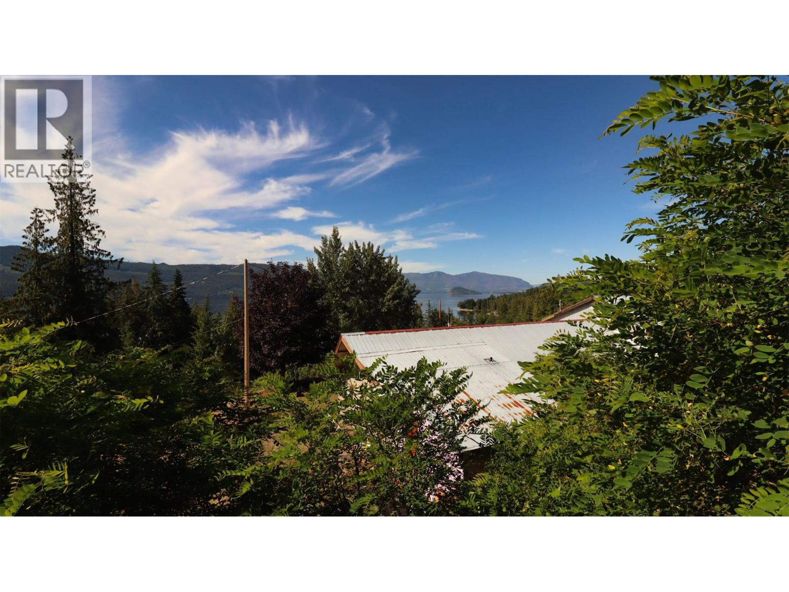 5795 Squilax-Anglemont Road, Celista, British Columbia  V0E 1M6 - Photo 30 - 10378164