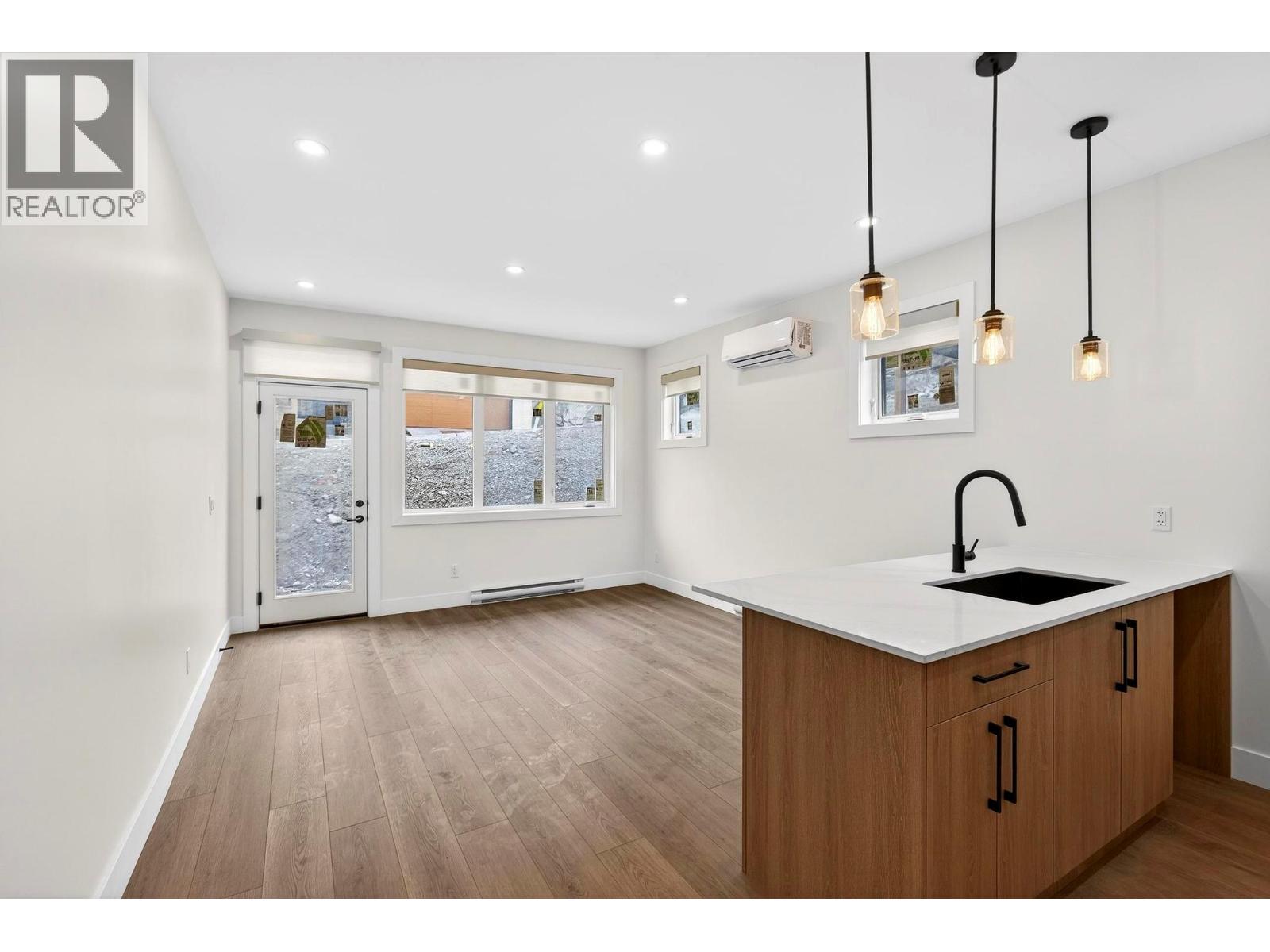 10-1960 Northern Flicker Court, Kelowna, British Columbia  V1V 0G3 - Photo 29 - 10376295