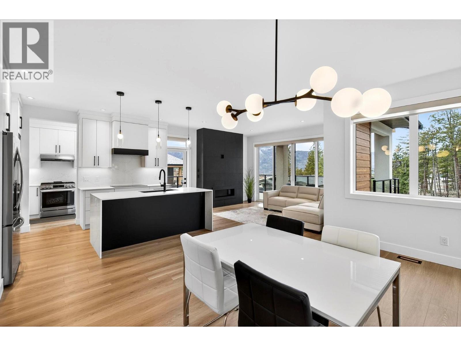 10-1960 Northern Flicker Court, Kelowna, British Columbia  V1V 0G3 - Photo 9 - 10376295