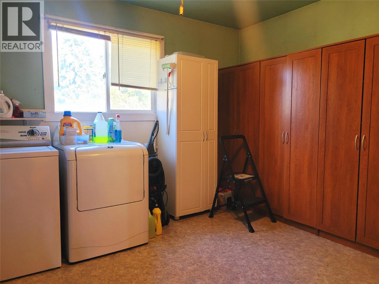 1433 Davy Road, Clearwater, British Columbia  V0E 1N1 - Photo 17 - 10377939