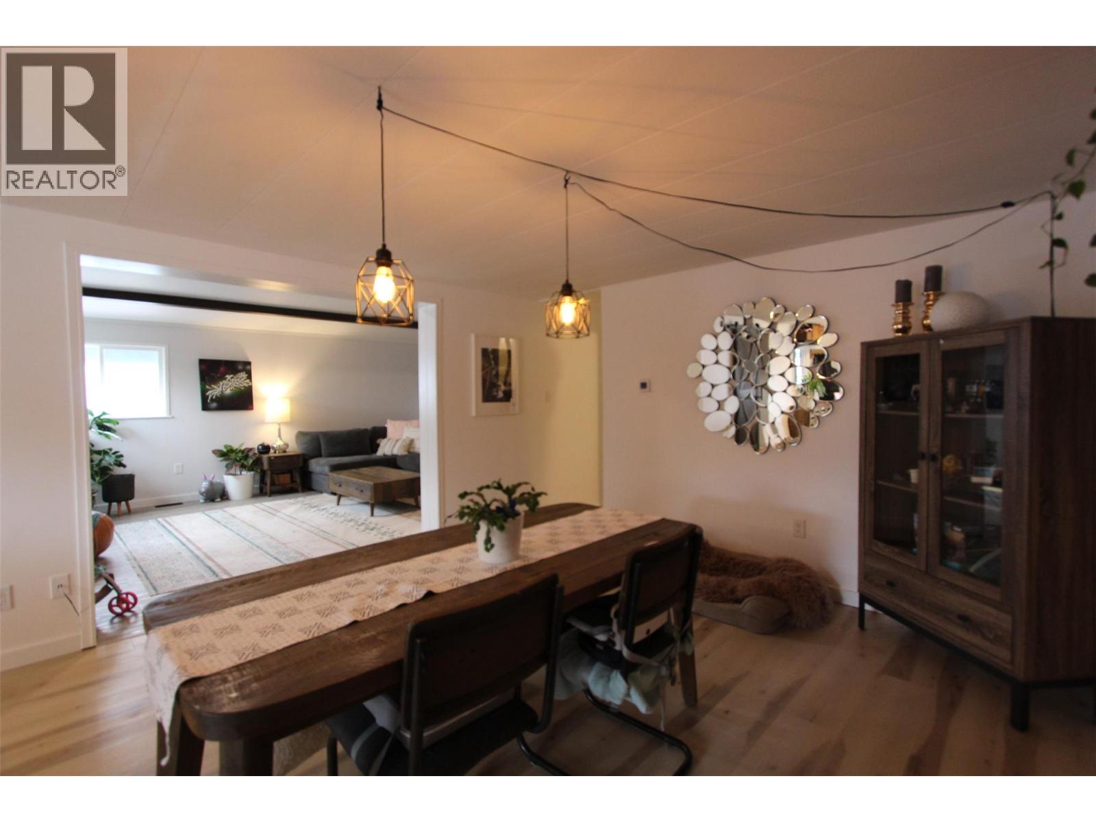 E15 60 Cokato Road, Fernie, British Columbia  V0B 1M4 - Photo 13 - 10377941