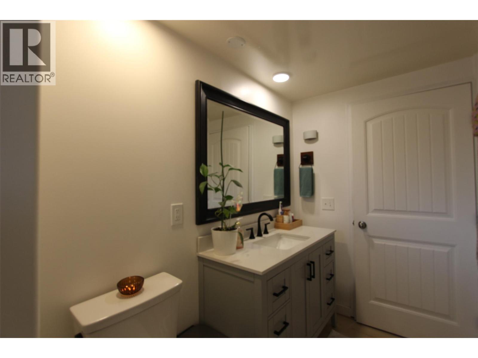 E15 60 Cokato Road, Fernie, British Columbia  V0B 1M4 - Photo 19 - 10377941