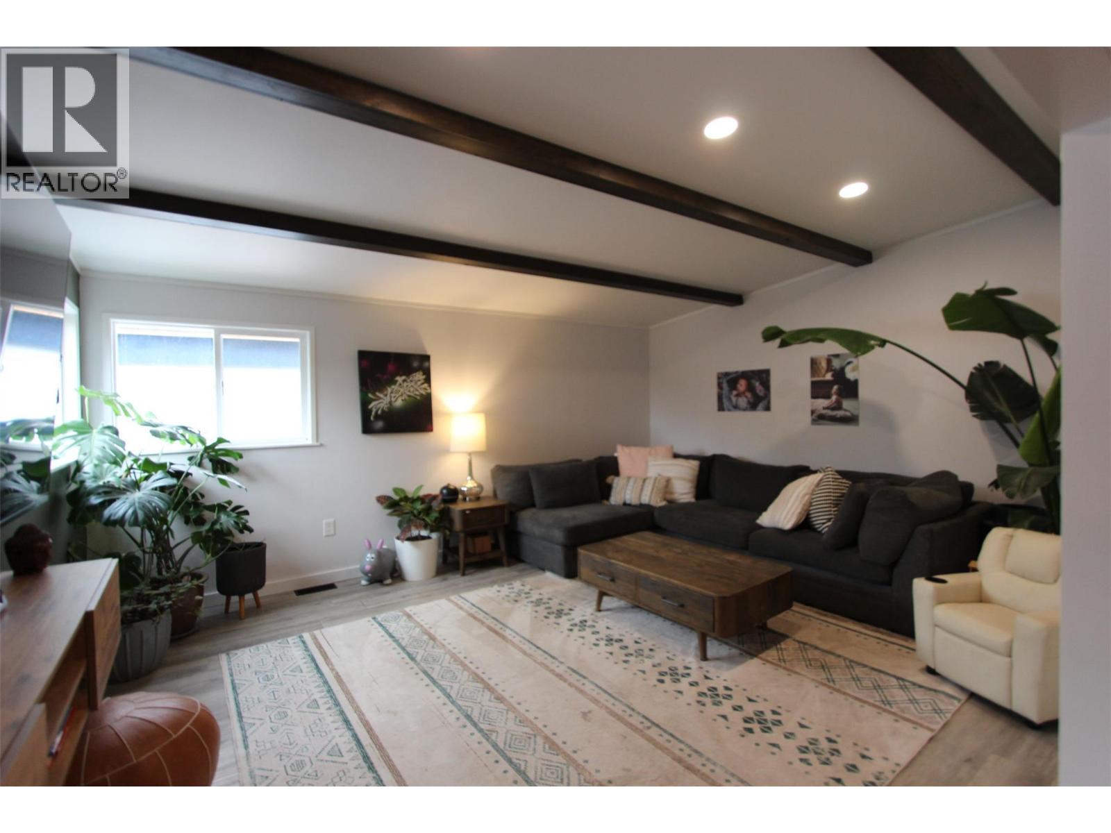 E15 60 Cokato Road, Fernie, British Columbia  V0B 1M4 - Photo 8 - 10377941