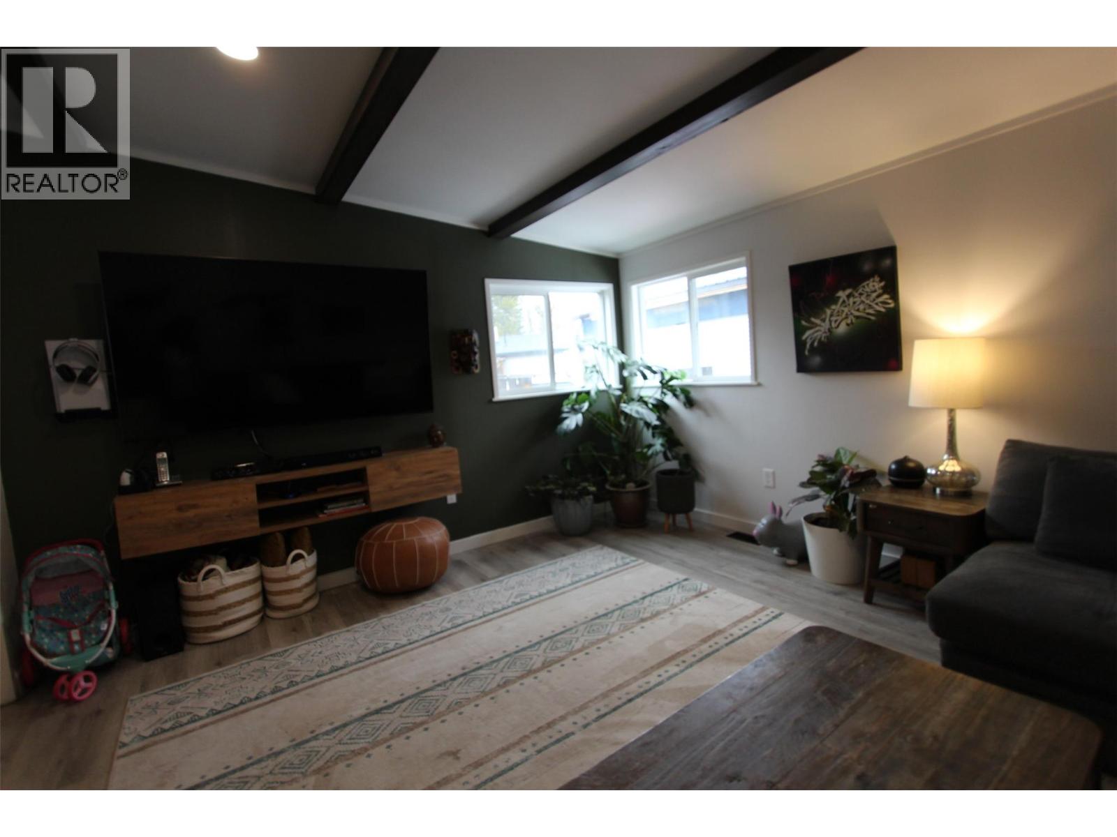 E15 60 Cokato Road, Fernie, British Columbia  V0B 1M4 - Photo 9 - 10377941