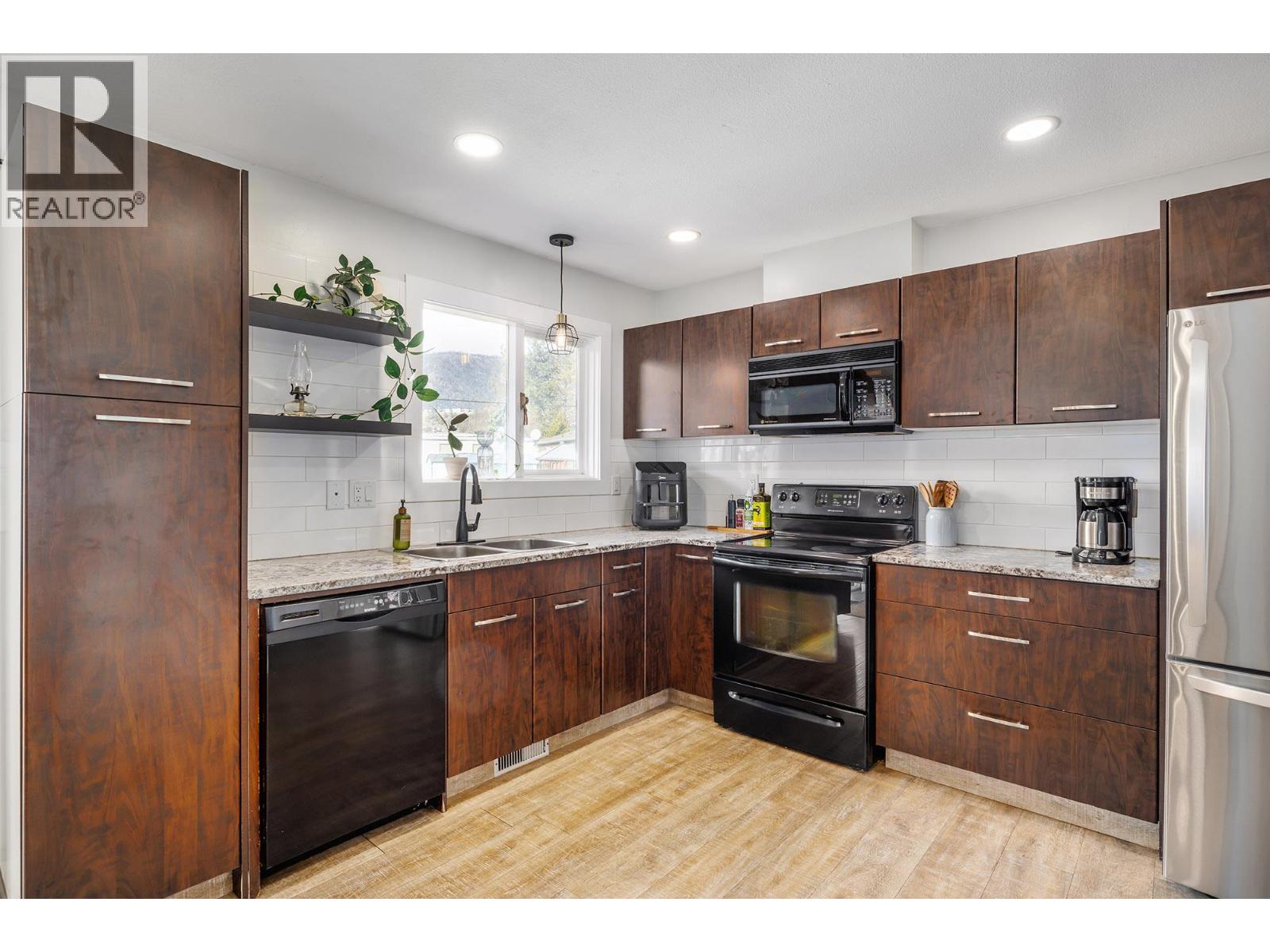 2728 Riffington Place, West Kelowna, British Columbia  V1Z 3L1 - Photo 5 - 10377474