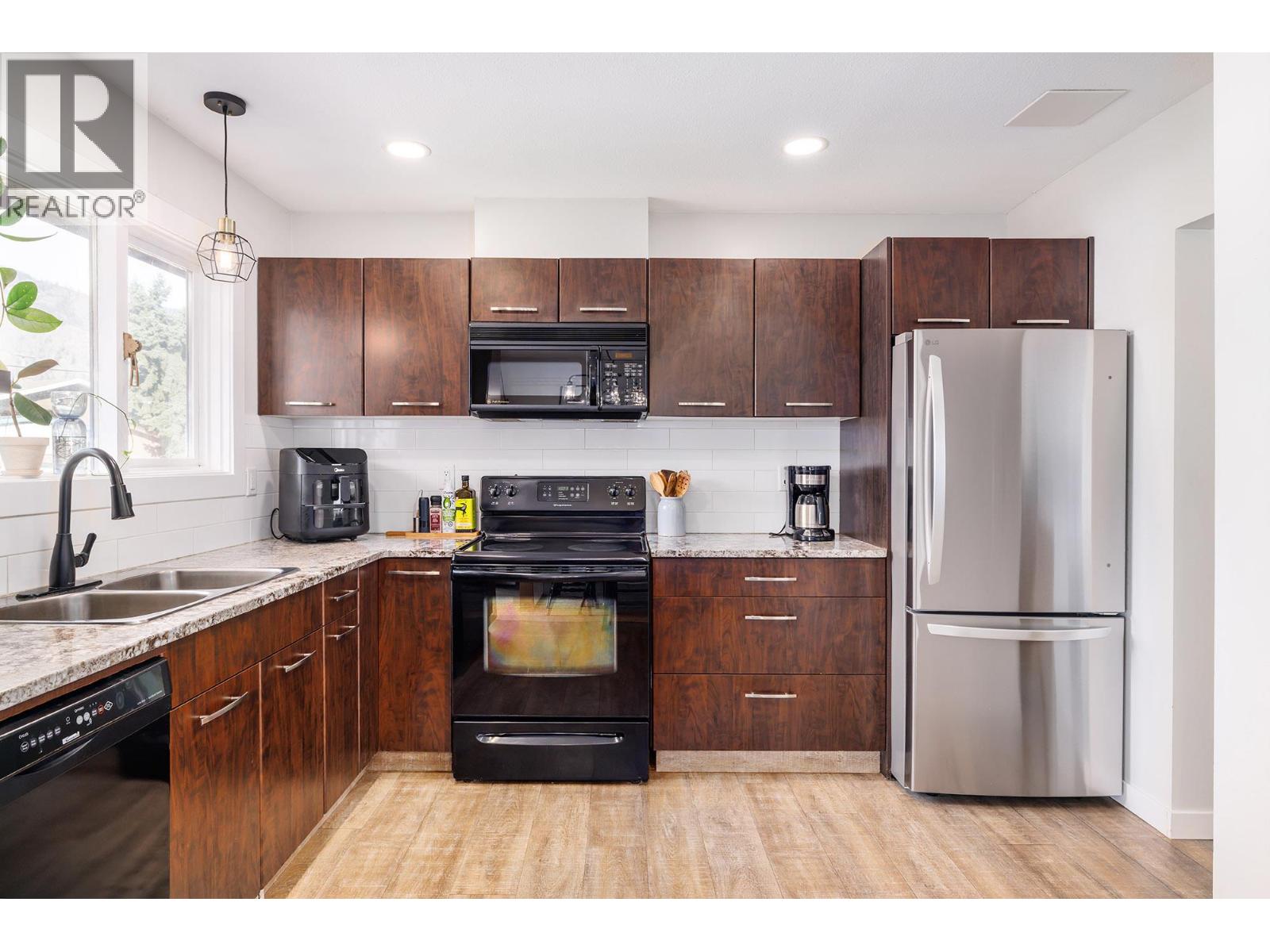 2728 Riffington Place, West Kelowna, British Columbia  V1Z 3L1 - Photo 7 - 10377474