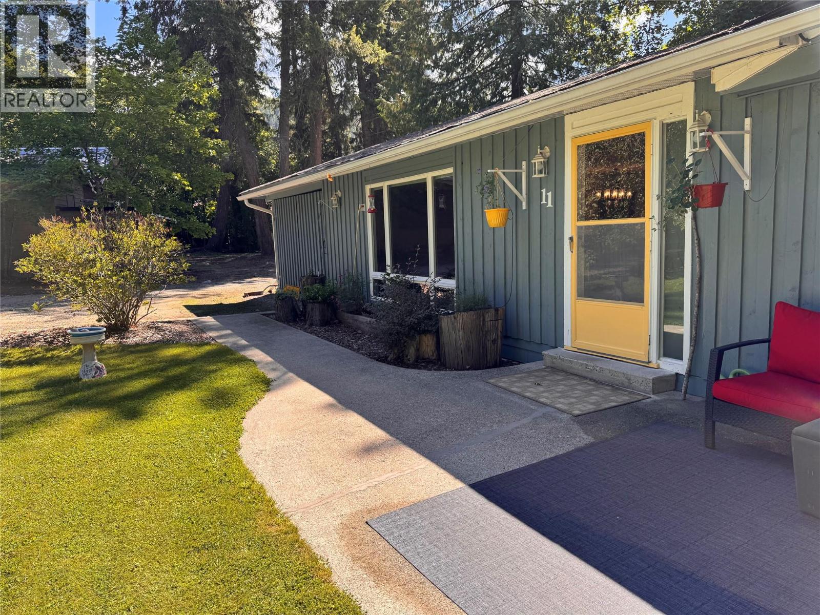 9&11 Kingsley Road, Christina Lake, British Columbia  V0H 1E0 - Photo 10 - 10378193