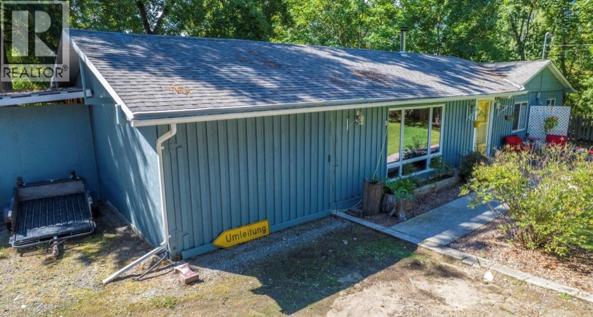 9&11 Kingsley Road, Christina Lake, British Columbia  V0H 1E0 - Photo 28 - 10378193