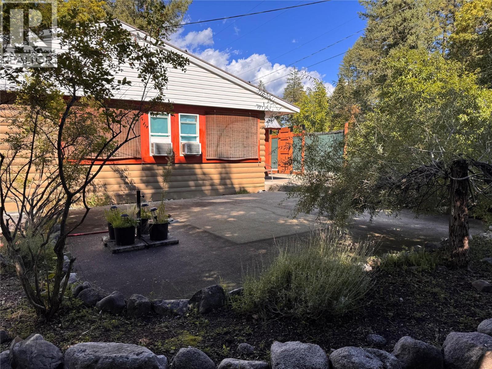 9&11 Kingsley Road, Christina Lake, British Columbia  V0H 1E0 - Photo 34 - 10378193