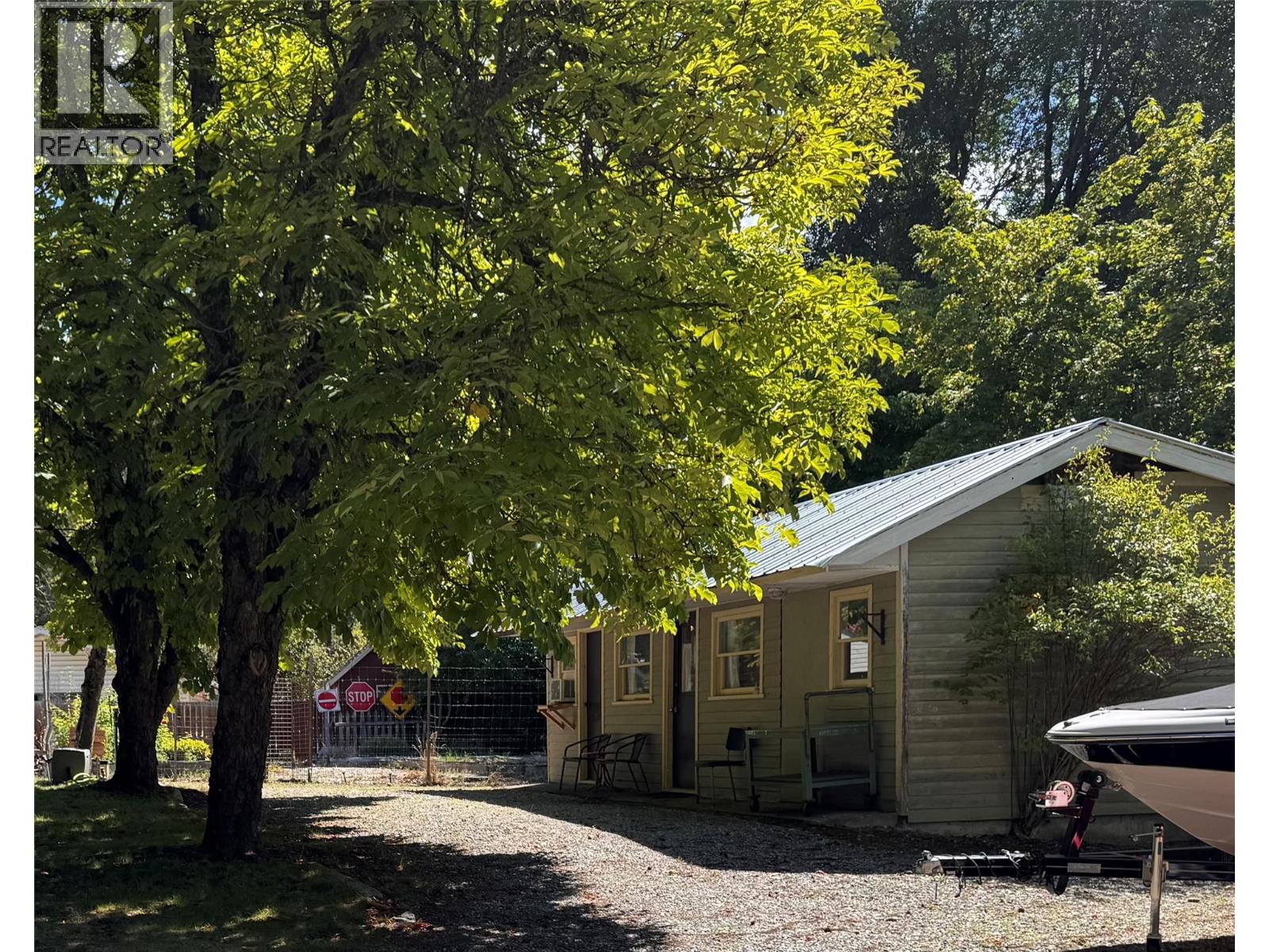 9&11 Kingsley Road, Christina Lake, British Columbia  V0H 1E0 - Photo 48 - 10378193