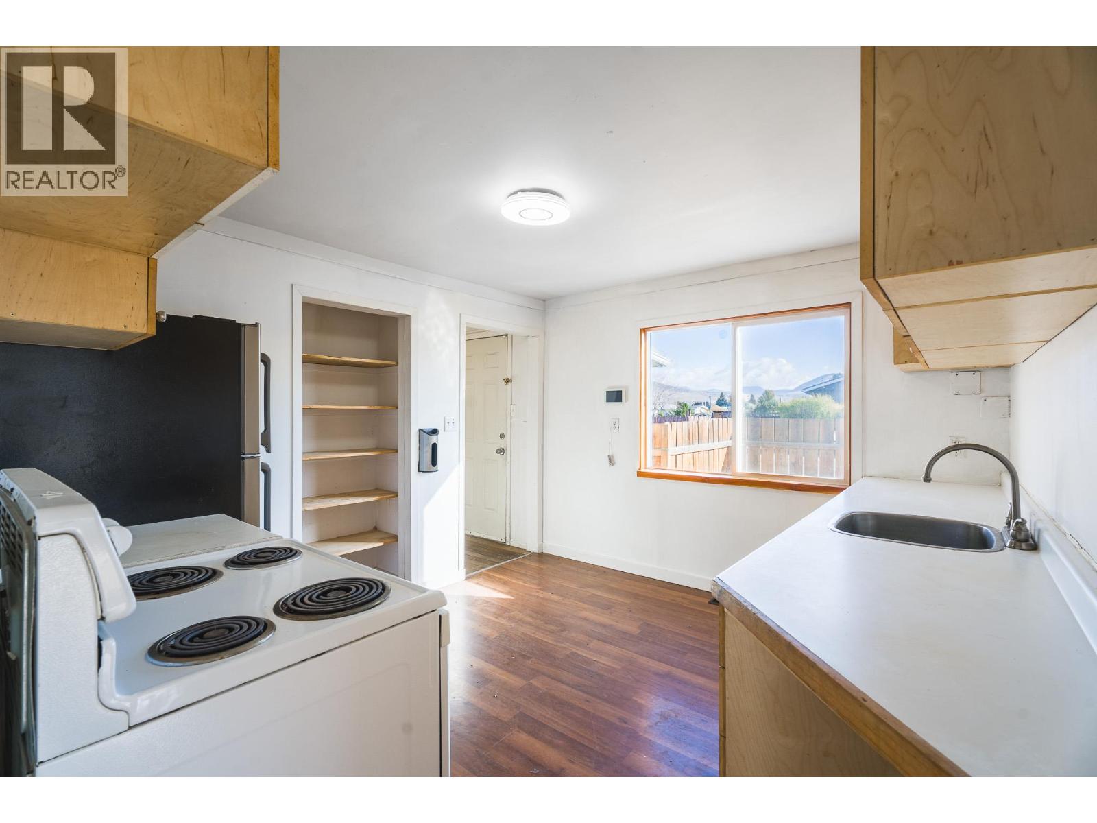 928 Sherbrooke Avenue, Kamloops, British Columbia  V2B 1W2 - Photo 10 - 10378195