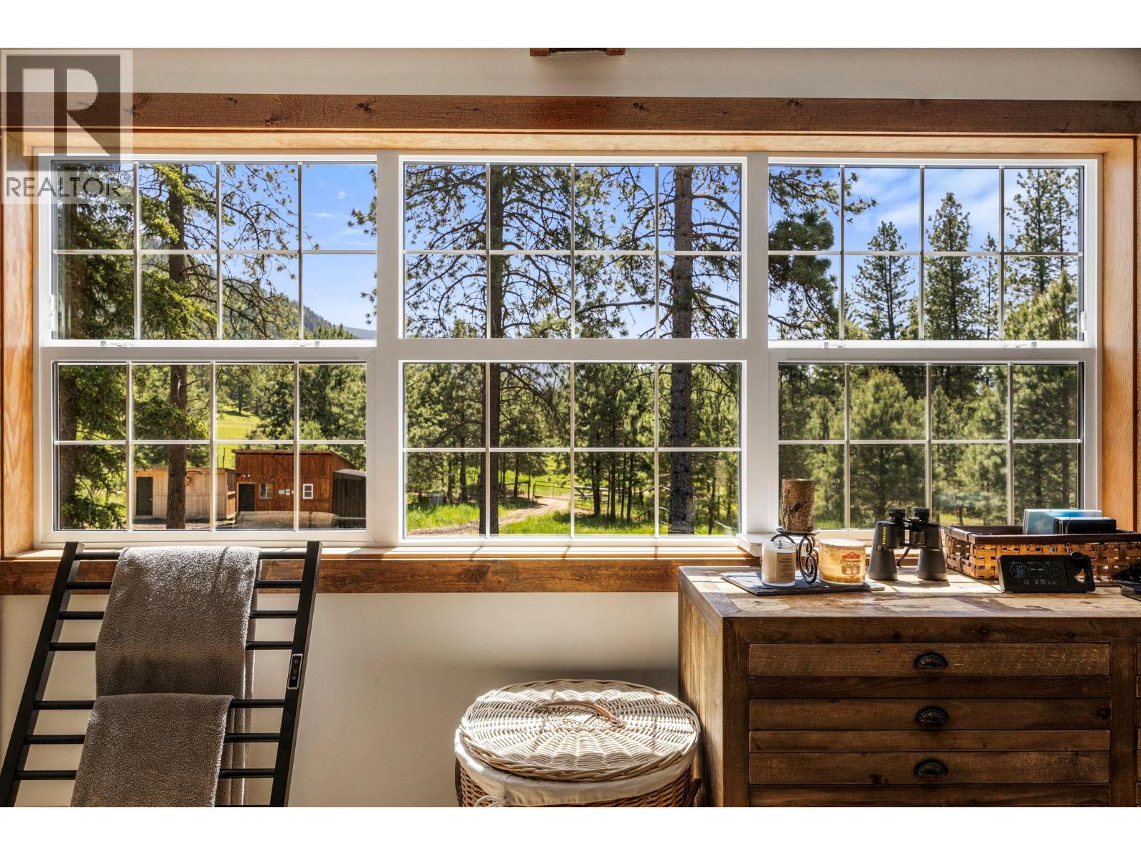 6241 33 Highway, Carmi, British Columbia  V0H 1A0 - Photo 40 - 10378137