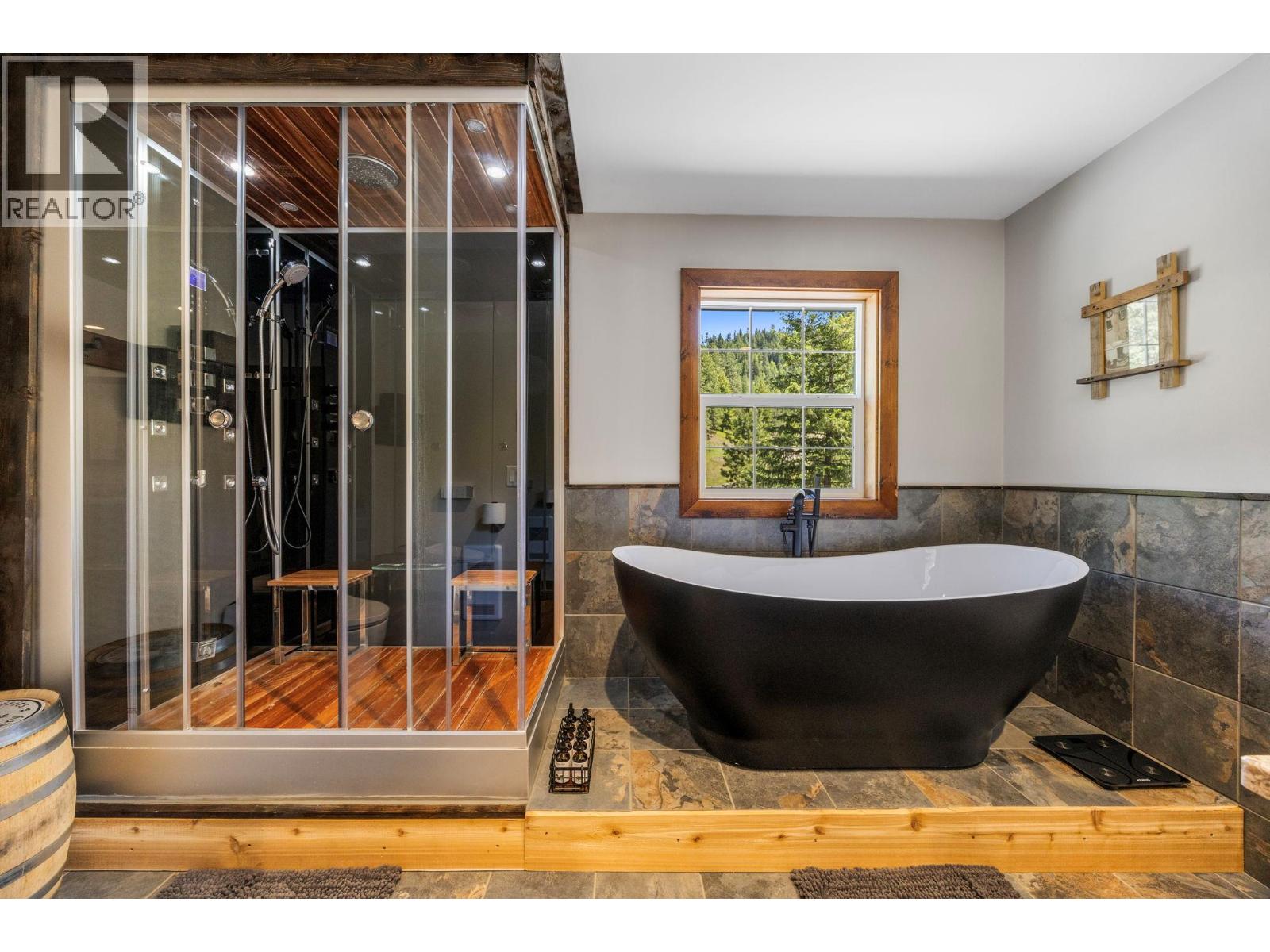 6241 33 Highway, Carmi, British Columbia  V0H 1A0 - Photo 41 - 10378137