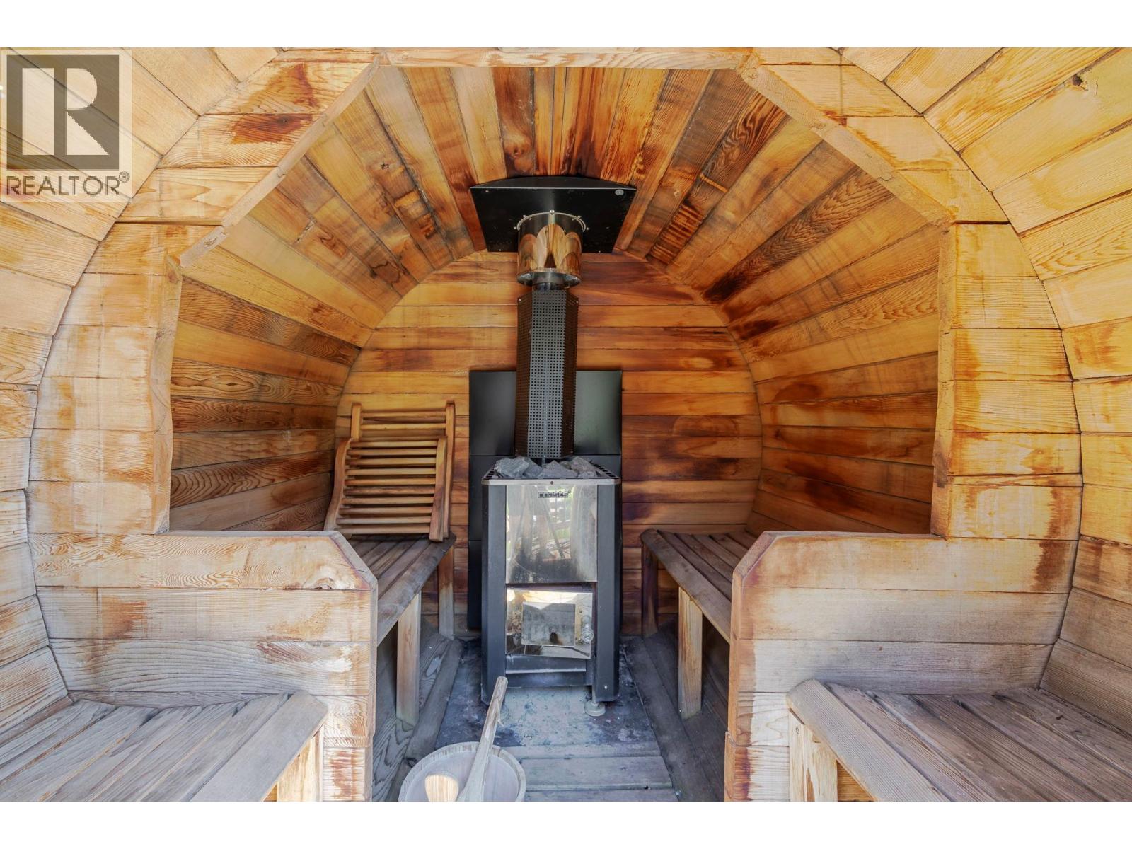 6241 33 Highway, Carmi, British Columbia  V0H 1A0 - Photo 63 - 10378137