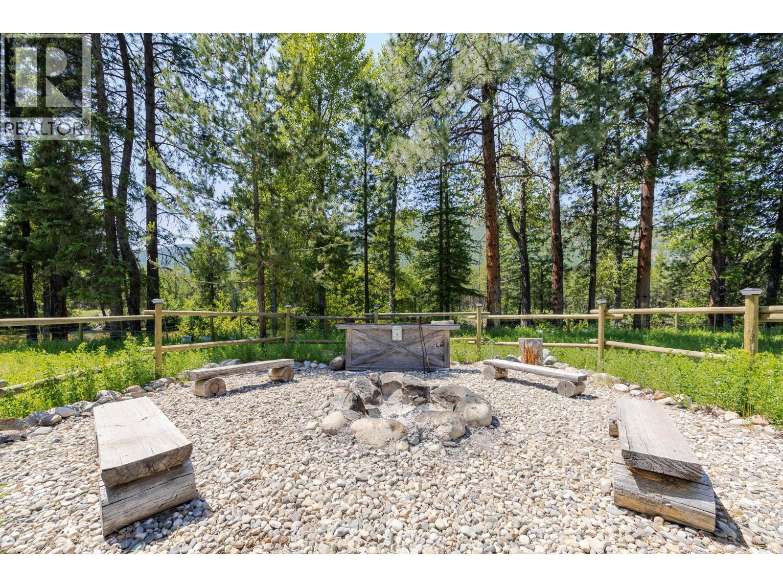 6241 33 Highway, Carmi, British Columbia  V0H 1A0 - Photo 66 - 10378137