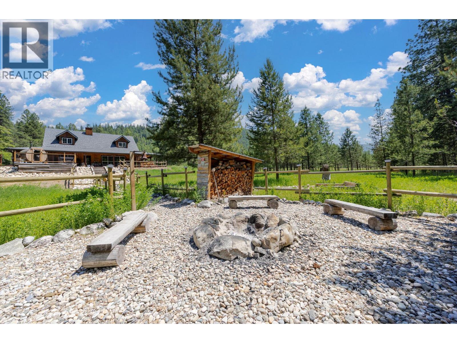 6241 33 Highway, Carmi, British Columbia  V0H 1A0 - Photo 67 - 10378137