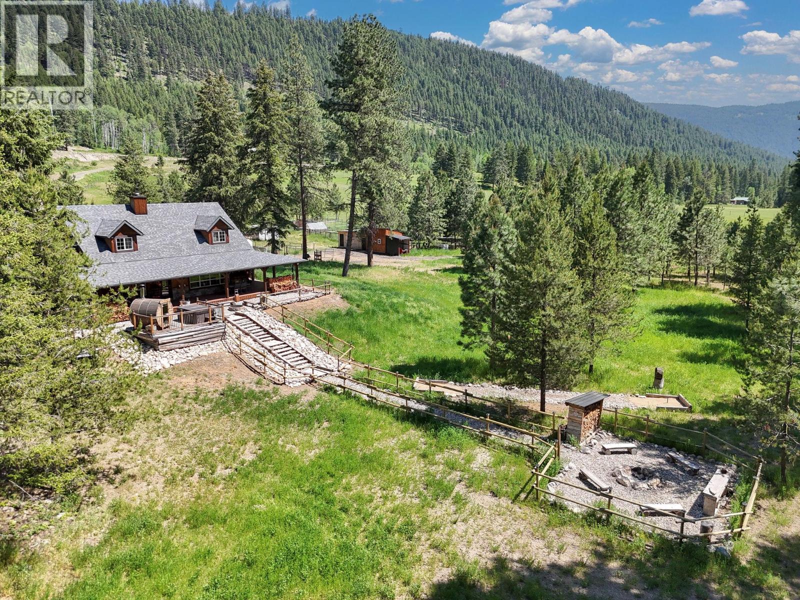 6241 33 Highway, Carmi, British Columbia  V0H 1A0 - Photo 8 - 10378137