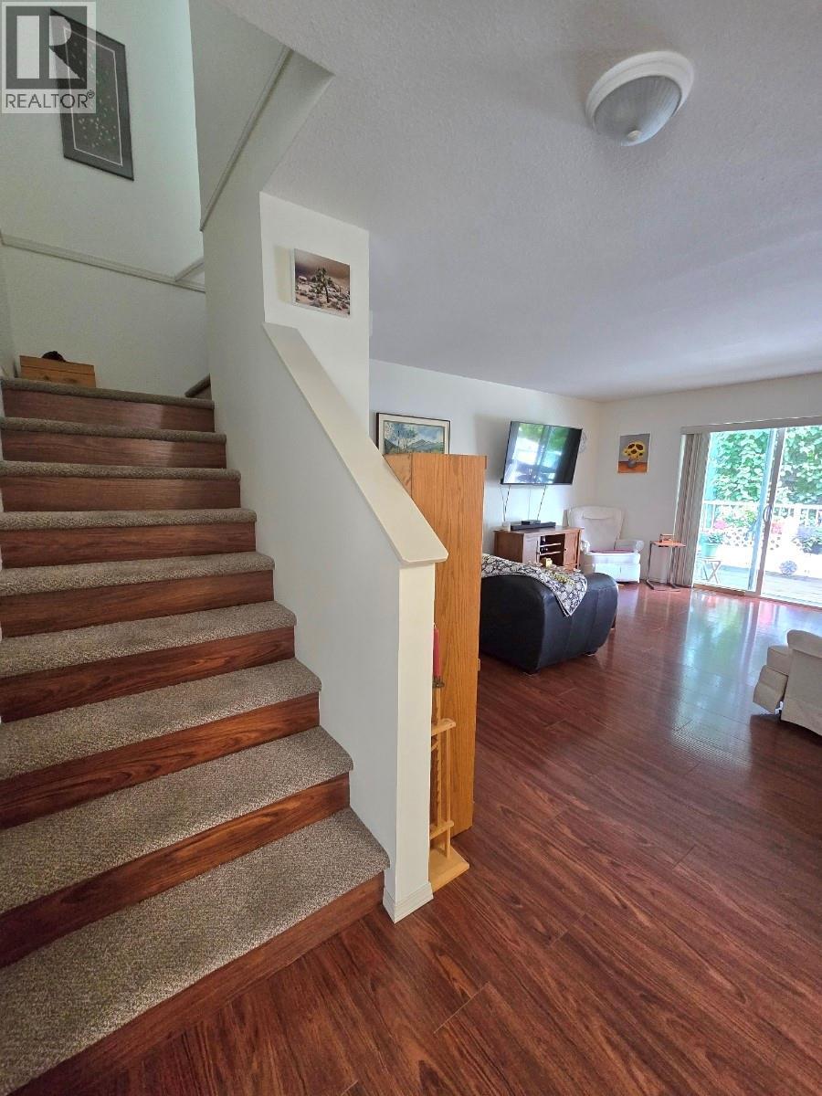 2951 11 Avenue Ne Unit# 16, Salmon Arm, British Columbia  V1E 1V8 - Photo 4 - 10378132