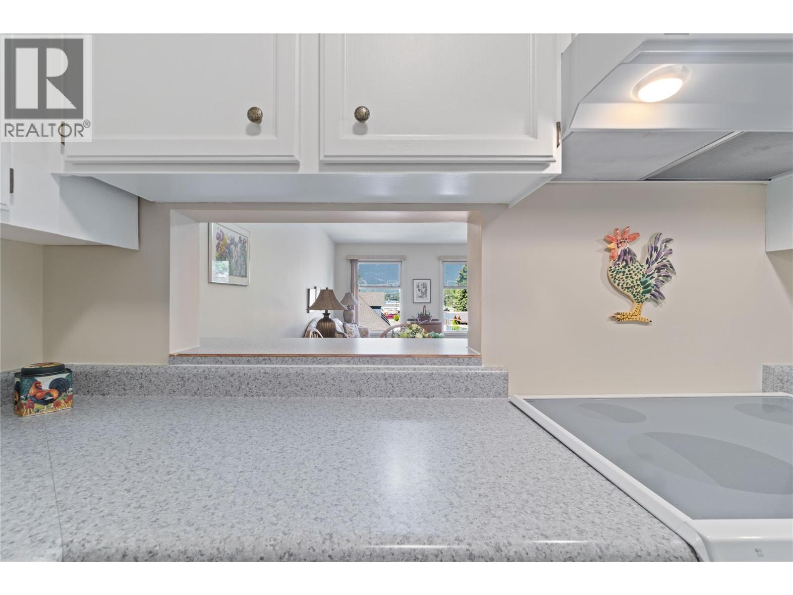 851 5 Avenue Sw Unit# 303, Salmon Arm, British Columbia  V1E 1K2 - Photo 10 - 10378076